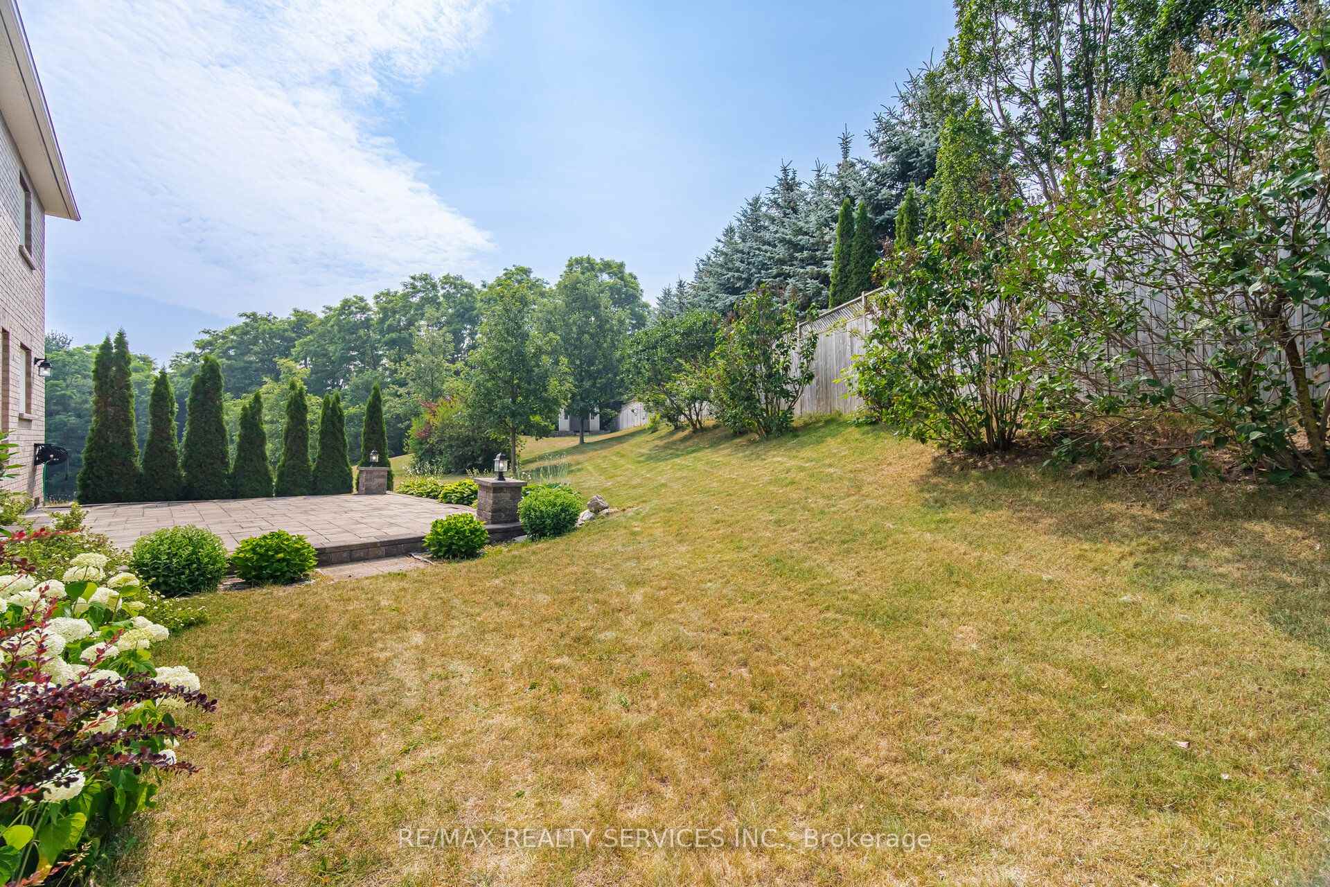 Photo 39 of 15 Upper Canada Drive, Erin, Rural Erin — HOMEH