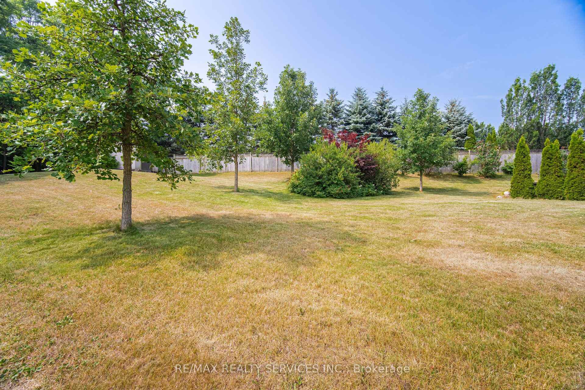 Photo 40 of 15 Upper Canada Drive, Erin, Rural Erin — HOMEH