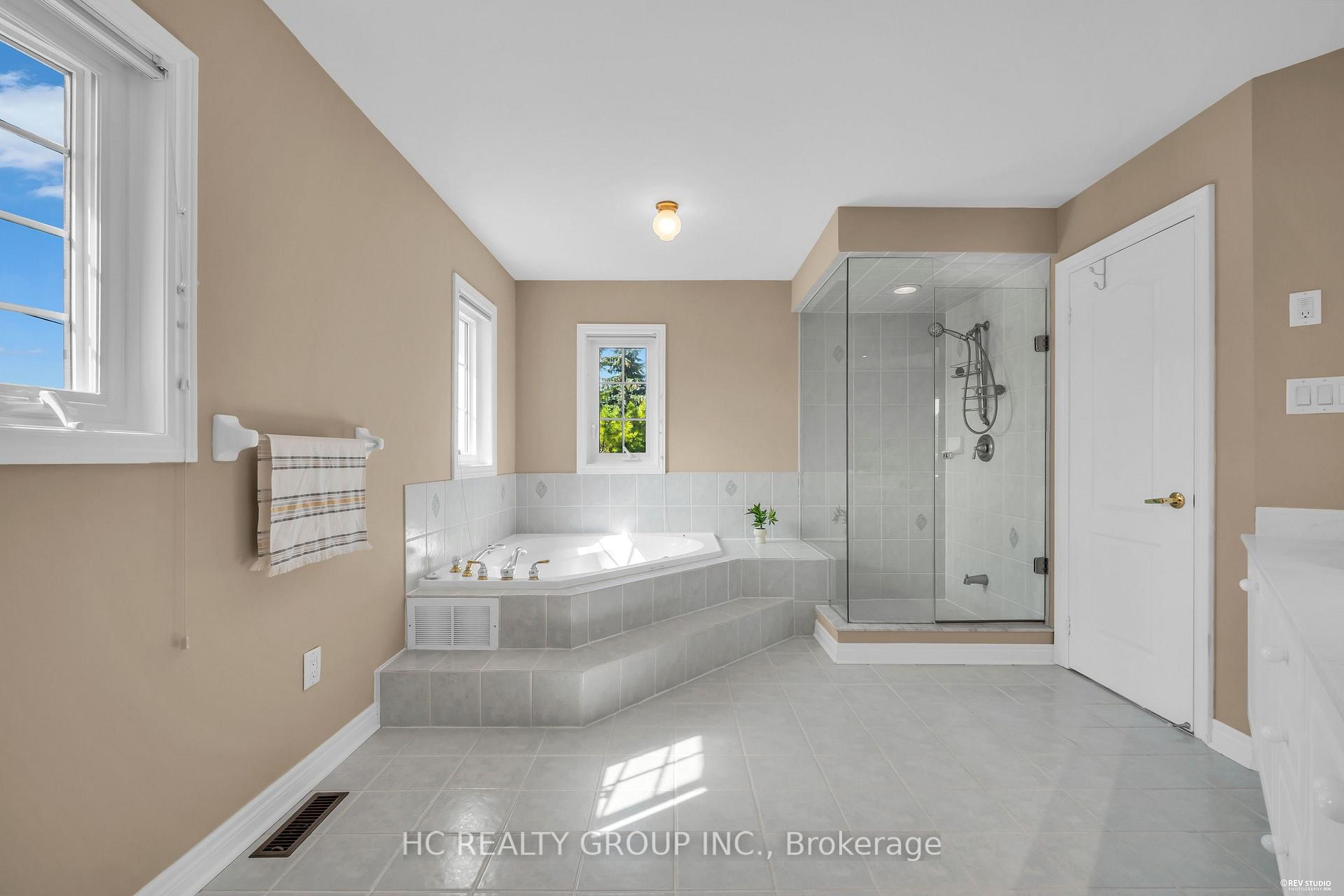 Photo 27 of 77 Sutcliffe Crescent, Markham, Cachet — HOMEH