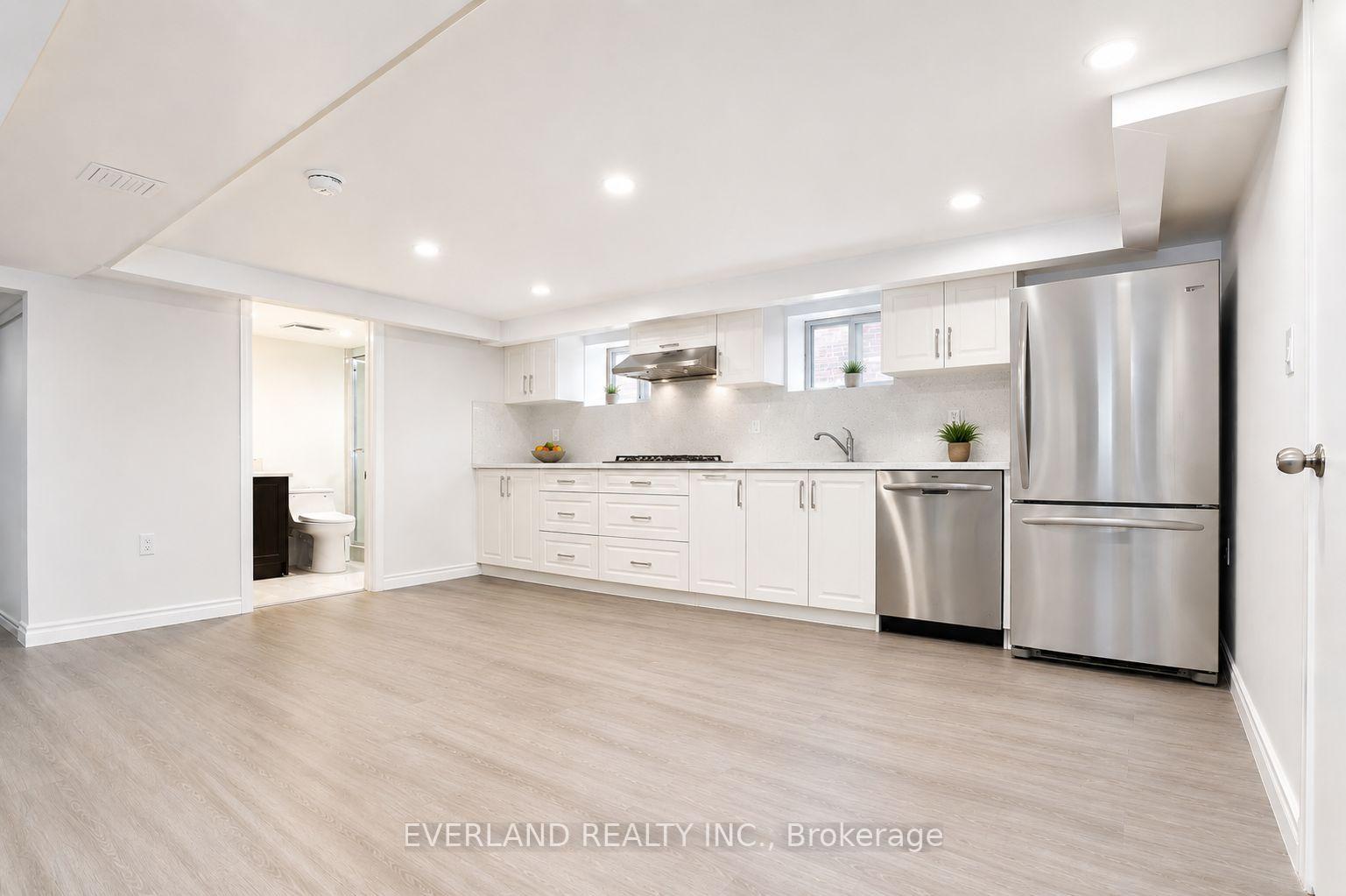 Photo 1 of Unit Unit A, 1751 Bayview Avenue, Toronto, Leaside — HOMEH