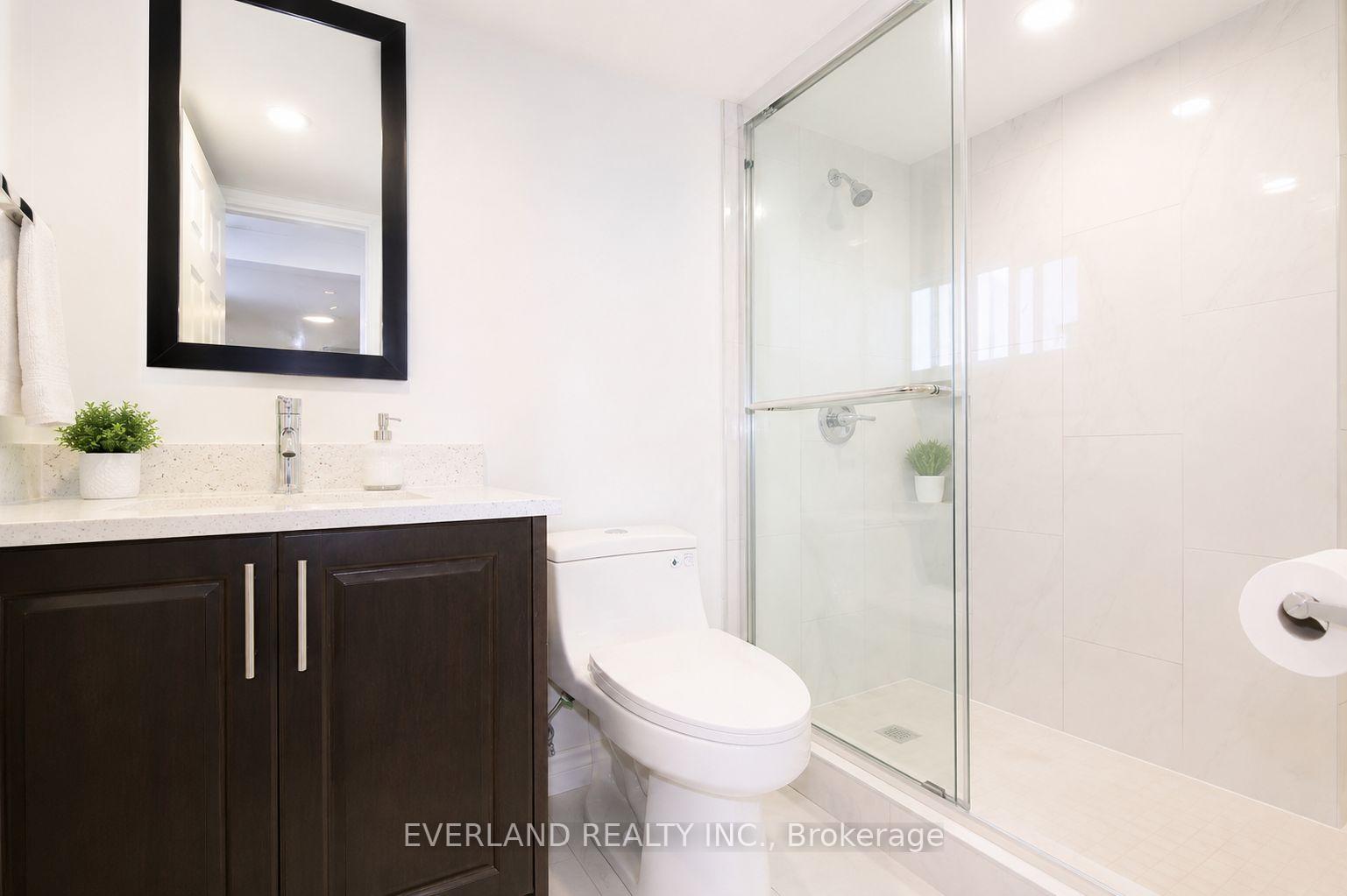 Photo 3 of Unit Unit A, 1751 Bayview Avenue, Toronto, Leaside — HOMEH