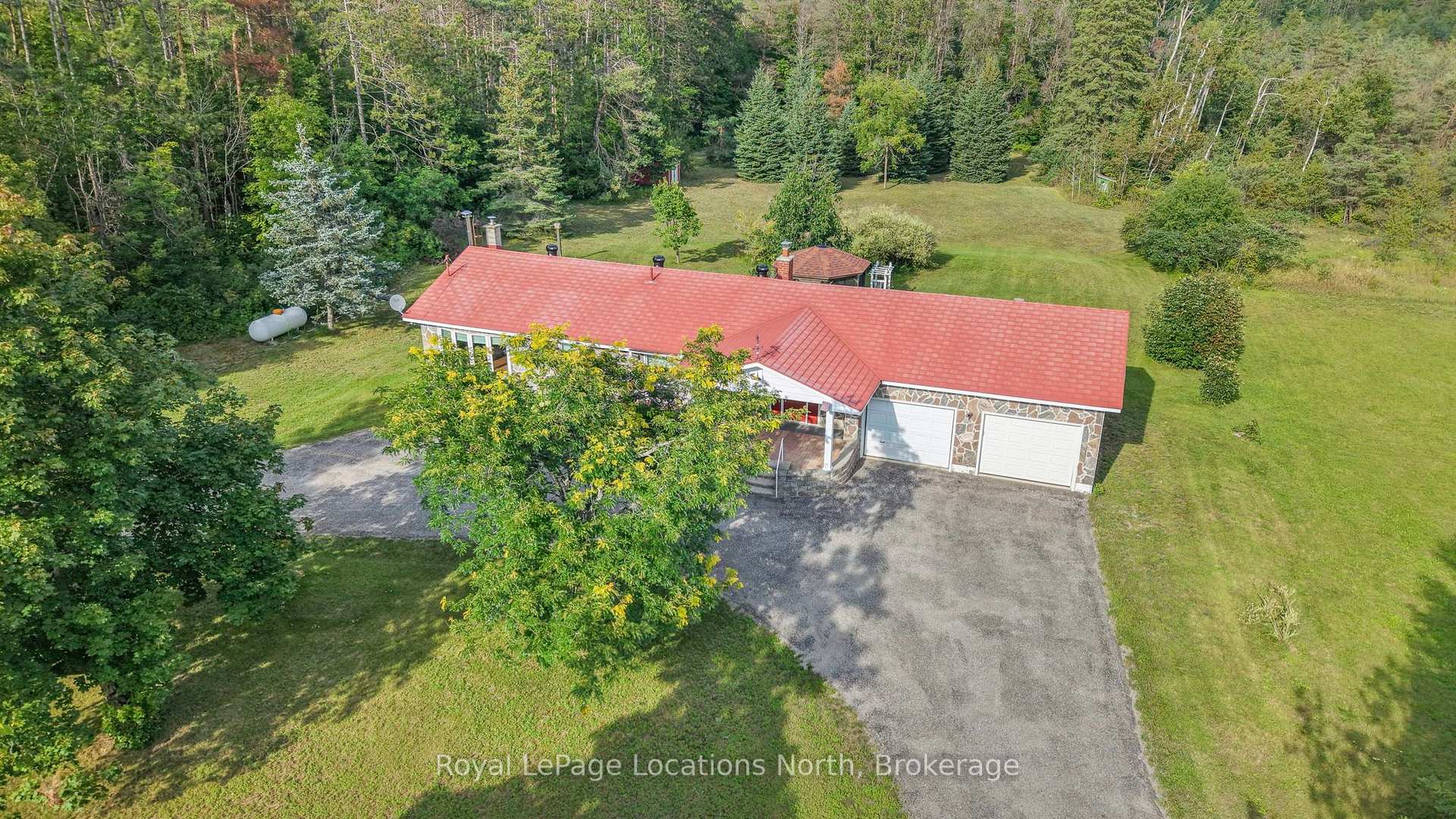 Photo 2 of 263 Line 14 N, Oro-Medonte, Rural Oro-Medonte — HOMEH