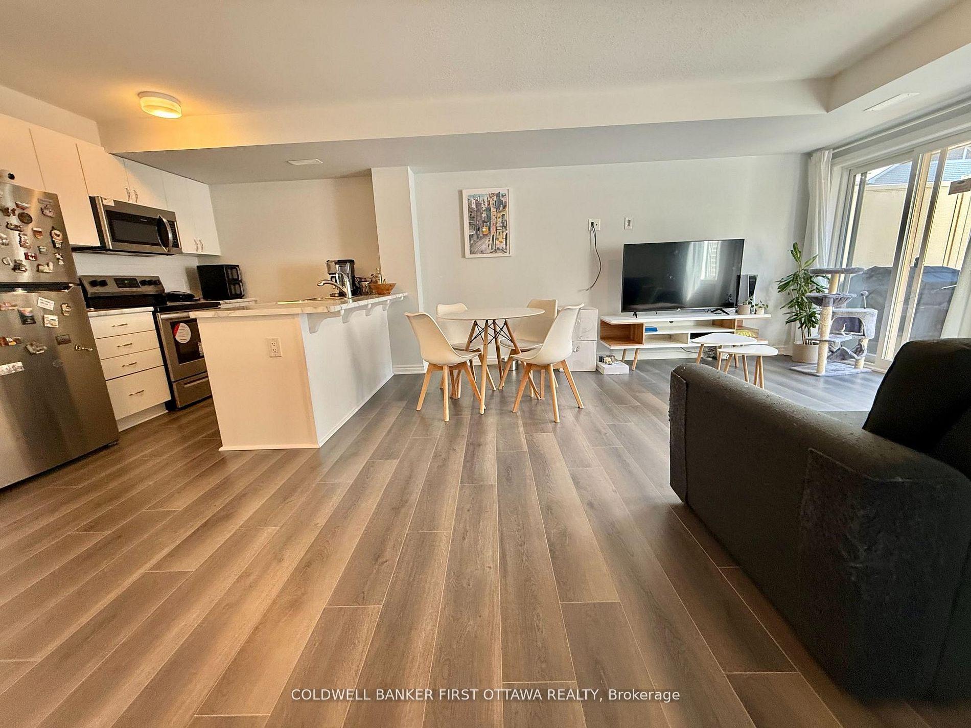 Photo 3 of Unit 36, 129 Anthracite Private, Ottawa, Barrhaven - Heritage Park — HOMEH