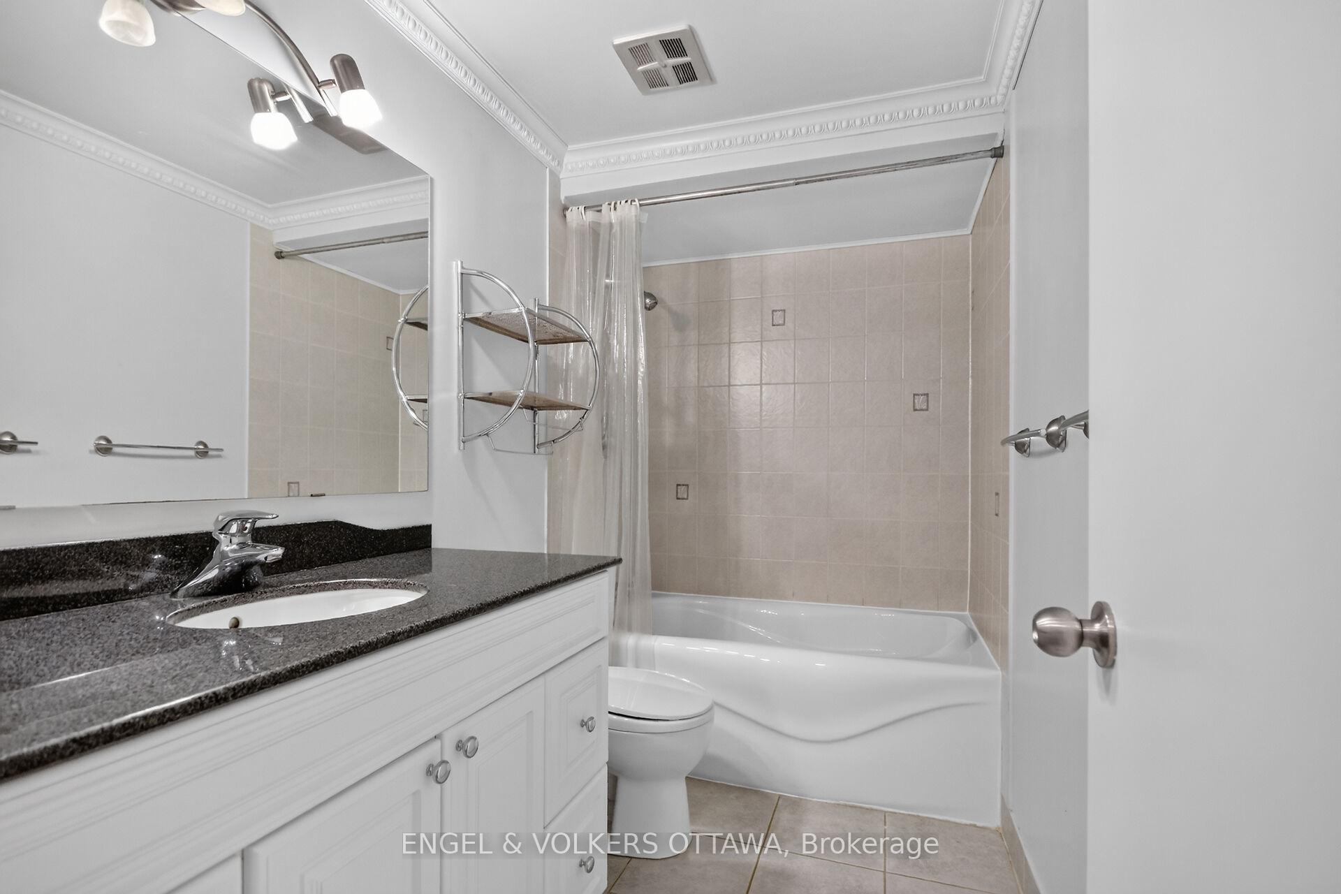 Photo 35 of 21 Stroughton Crescent, Ottawa, Munster — HOMEH