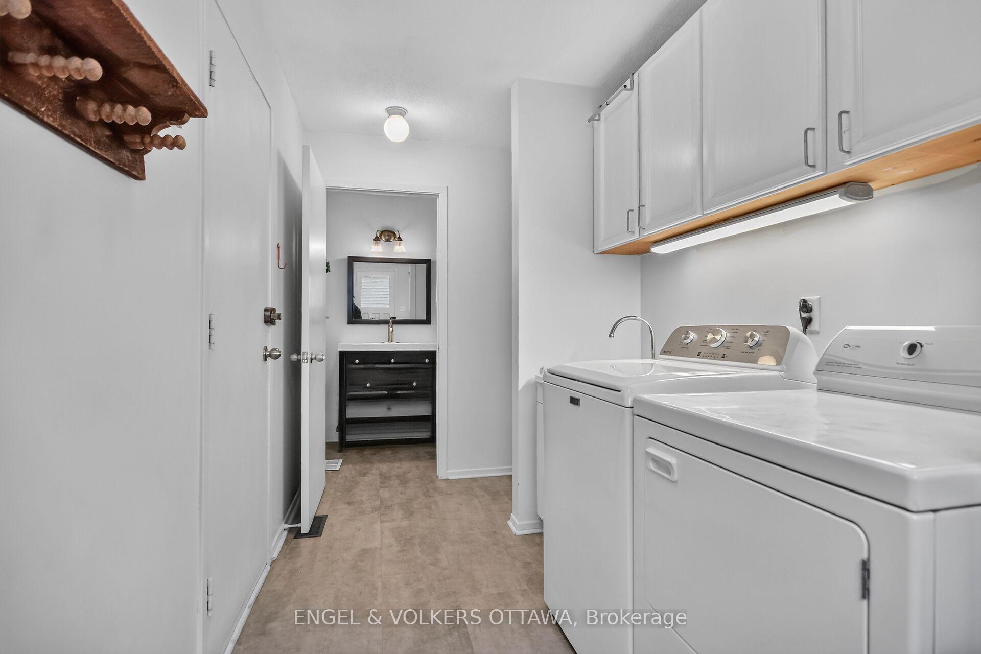 Photo 36 of 21 Stroughton Crescent, Ottawa, Munster — HOMEH