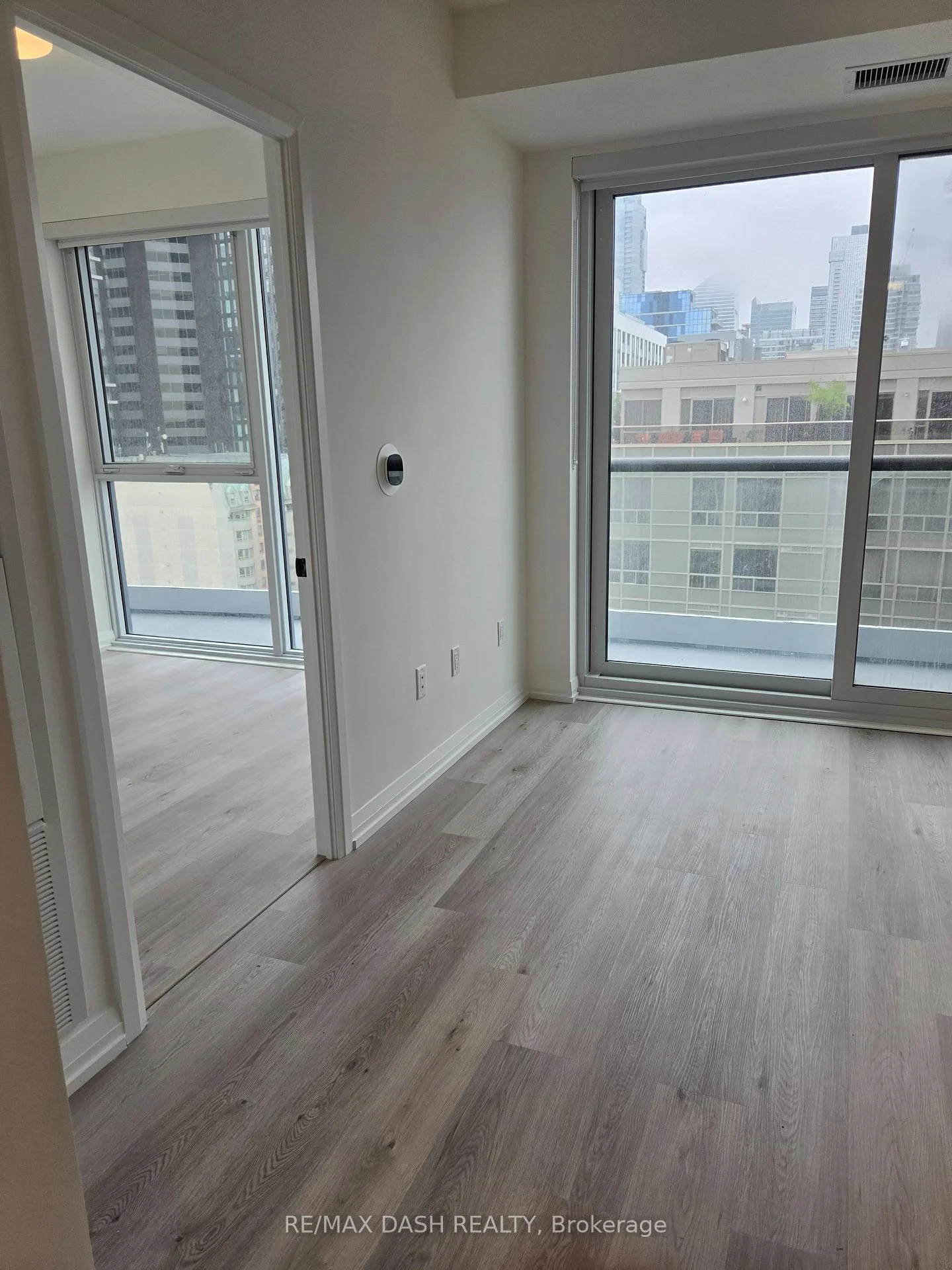 Photo 7 of Unit 1206, 280 Dundas Street W, Toronto, Kensington-Chinatown — HOMEH