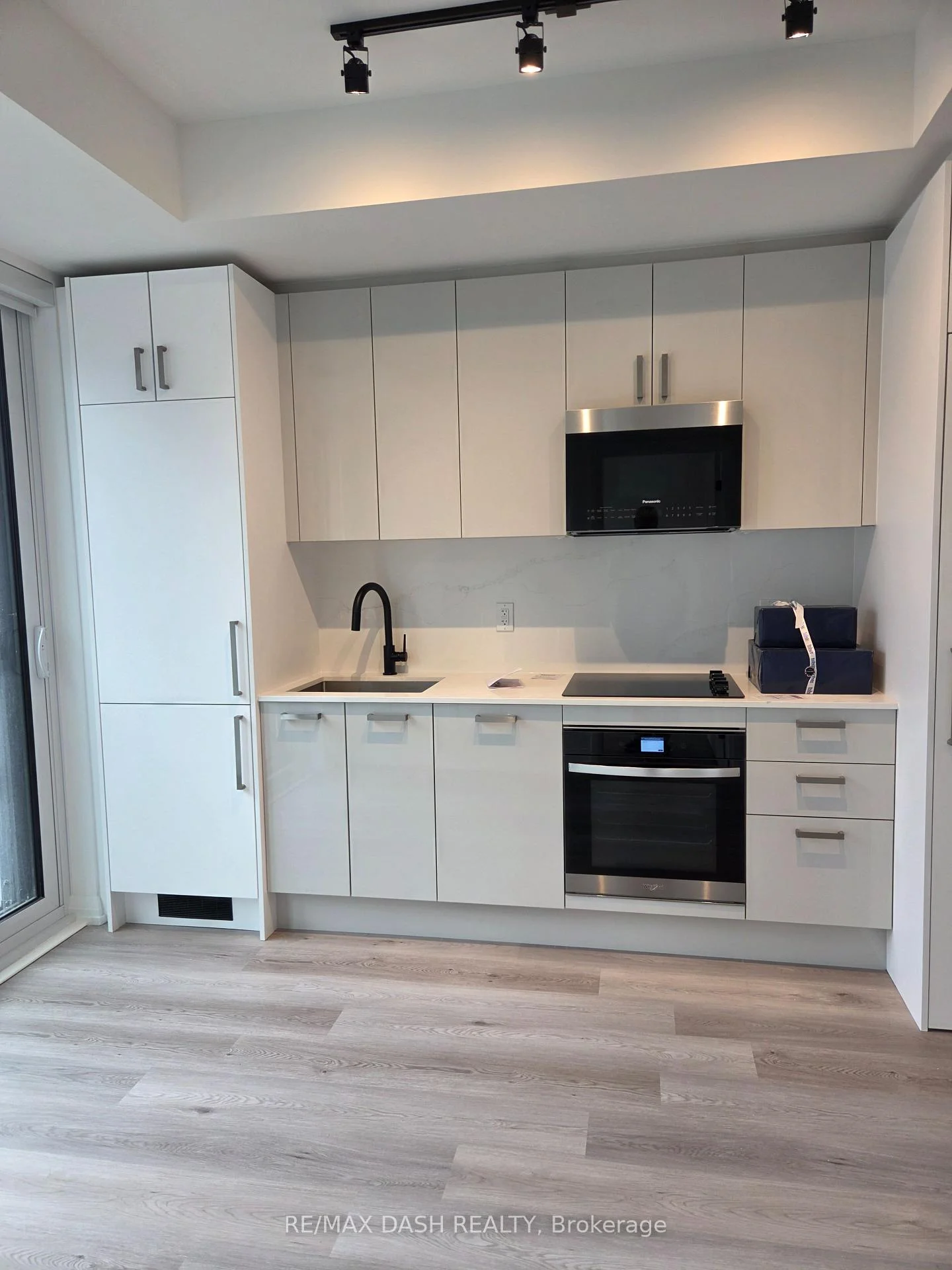 Photo 8 of Unit 1206, 280 Dundas Street W, Toronto, Kensington-Chinatown — HOMEH