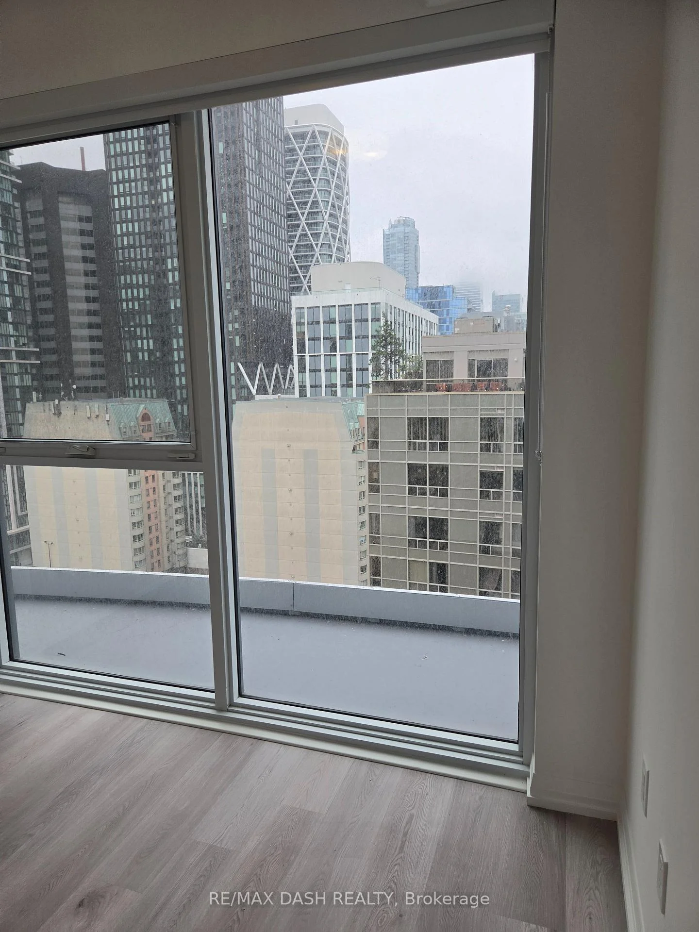 Photo 12 of Unit 1206, 280 Dundas Street W, Toronto, Kensington-Chinatown — HOMEH