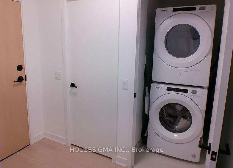 Photo 11 of Unit 322, 31 Huron Street, Collingwood — HOMEH