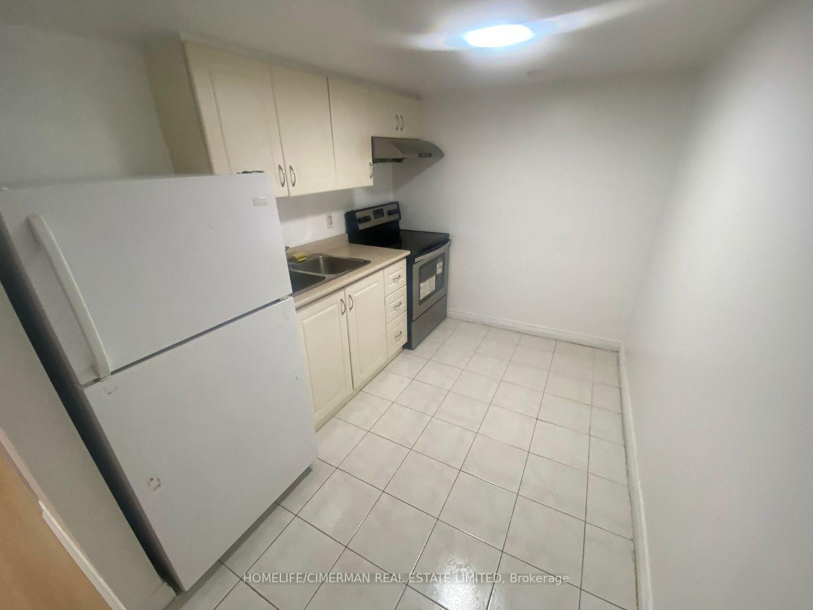 Photo 3 of 118 Walford Road, Markham, Middlefield — HOMEH