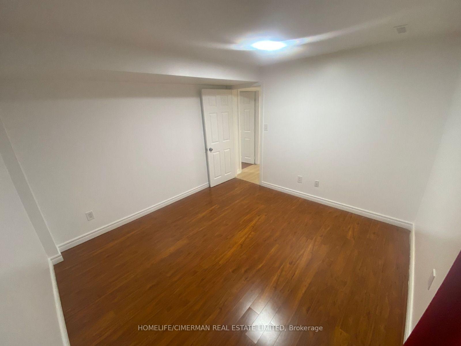 Photo 5 of 118 Walford Road, Markham, Middlefield — HOMEH