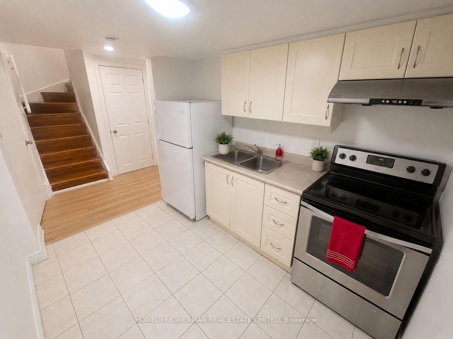 Photo 4 of 118 Walford Road, Markham, Middlefield — HOMEH