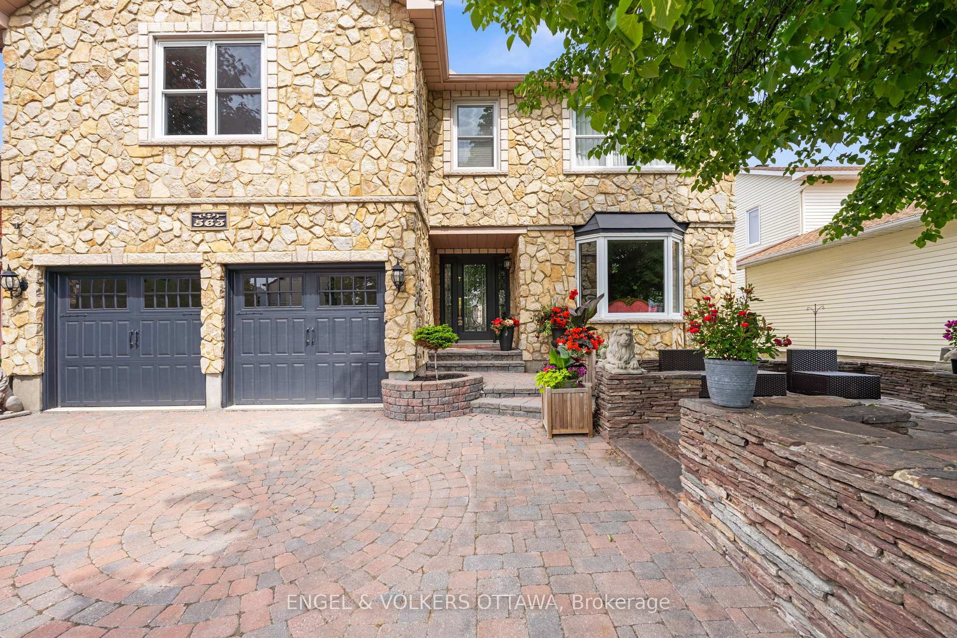 Photo 4 of 563 Merkley Drive, Ottawa, Fallingbrook/Pineridge — HOMEH