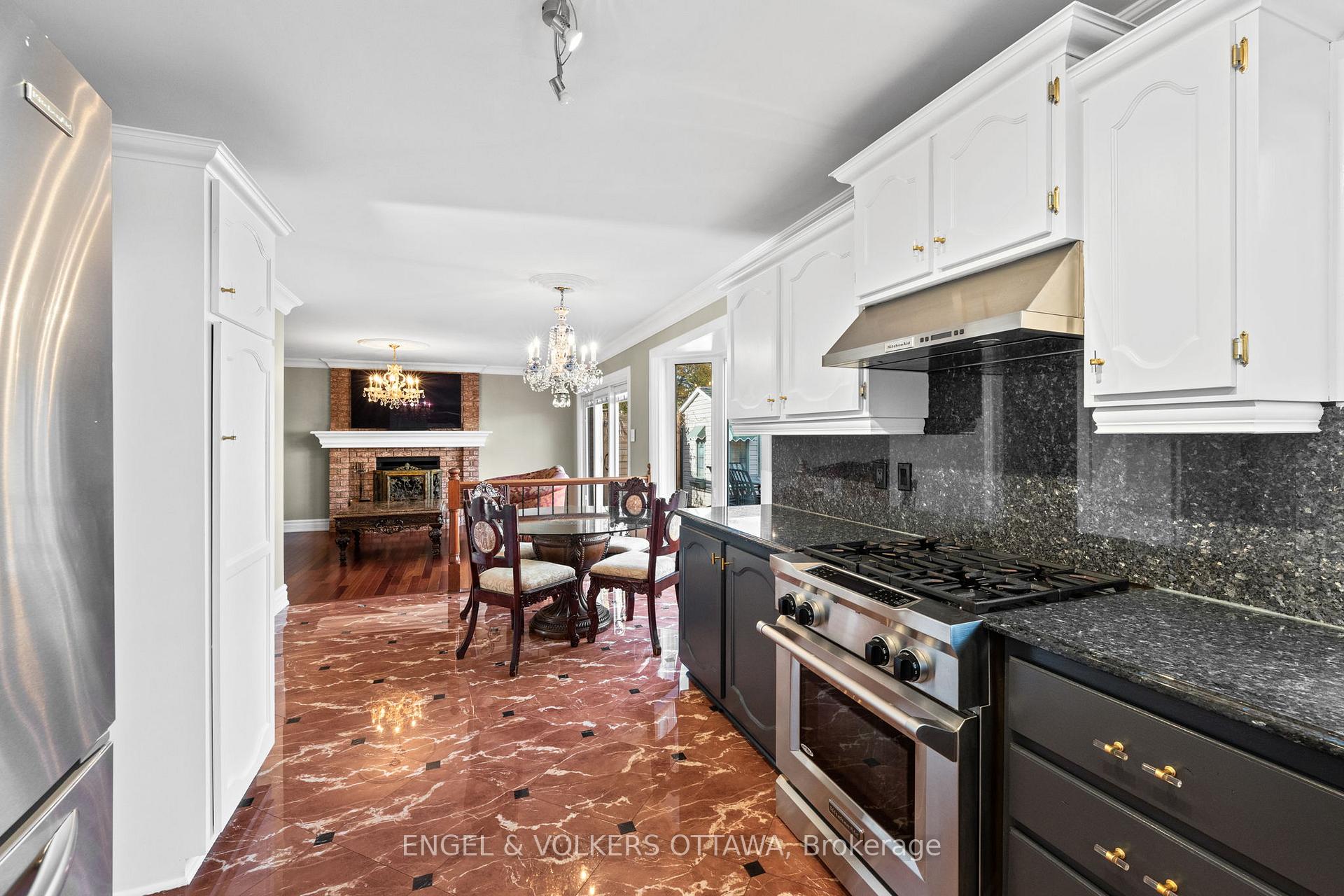 Photo 10 of 563 Merkley Drive, Ottawa, Fallingbrook/Pineridge — HOMEH