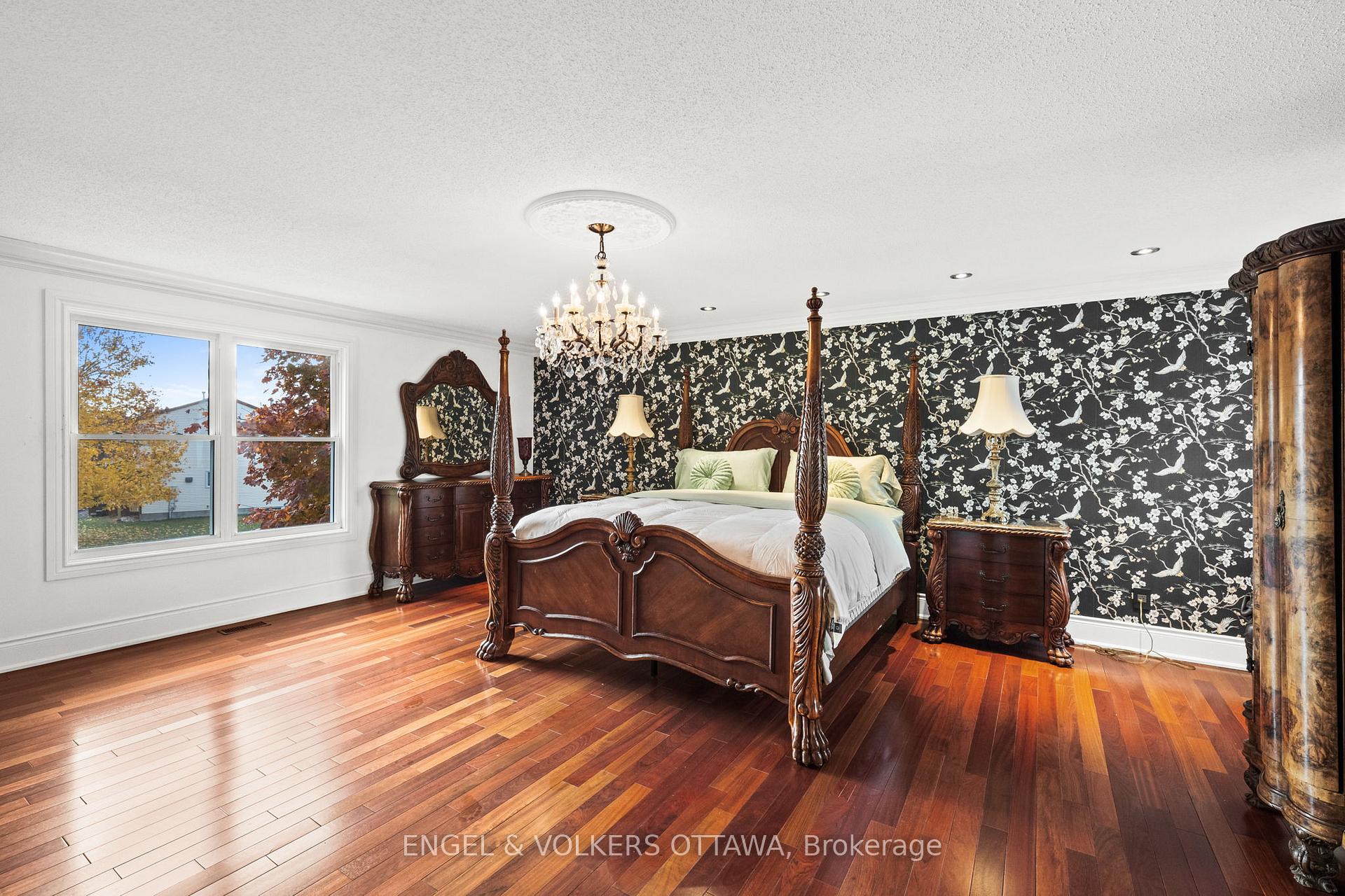 Photo 18 of 563 Merkley Drive, Ottawa, Fallingbrook/Pineridge — HOMEH