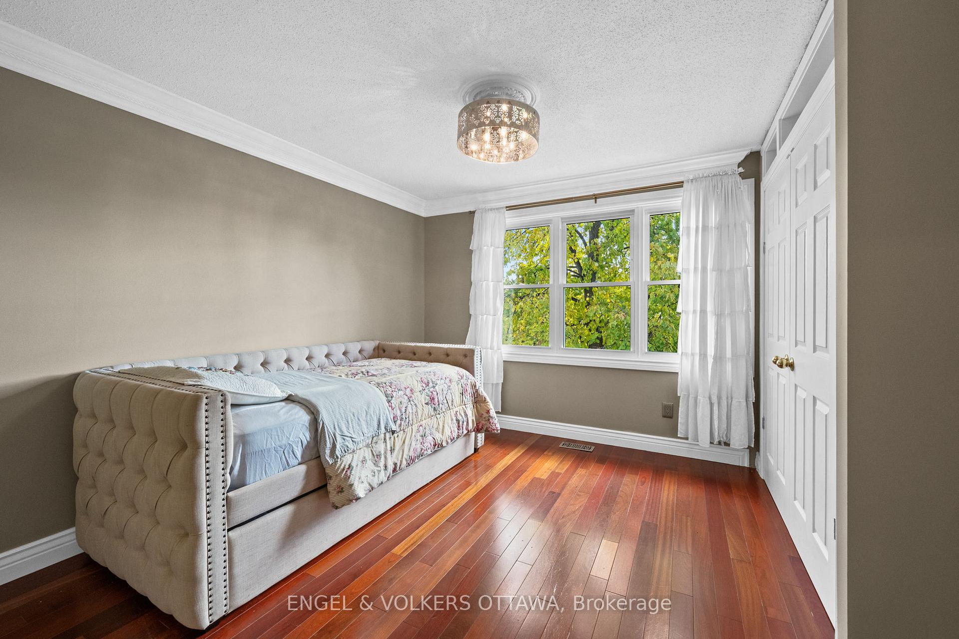 Photo 24 of 563 Merkley Drive, Ottawa, Fallingbrook/Pineridge — HOMEH