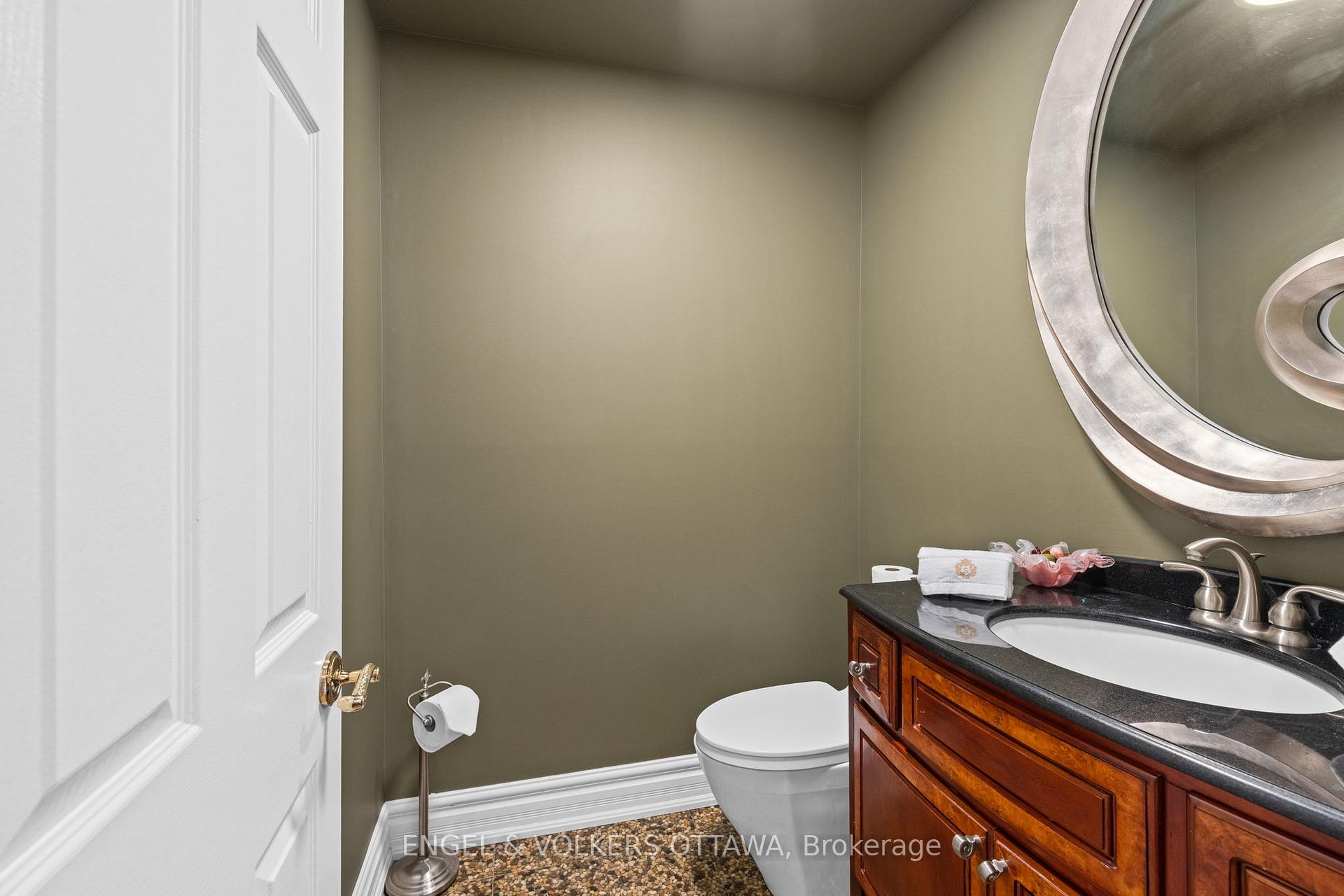 Photo 34 of 563 Merkley Drive, Ottawa, Fallingbrook/Pineridge — HOMEH