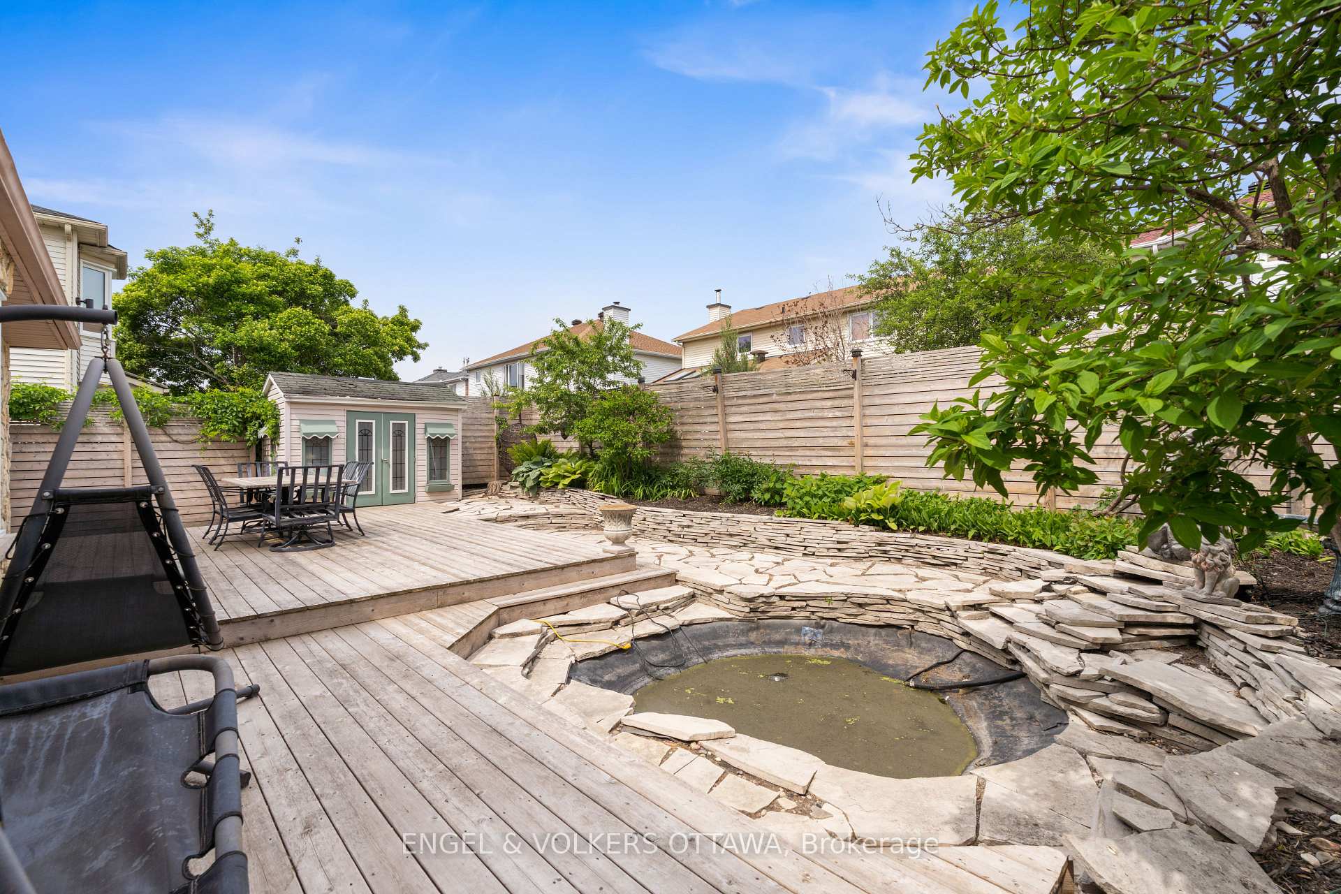 Photo 39 of 563 Merkley Drive, Ottawa, Fallingbrook/Pineridge — HOMEH