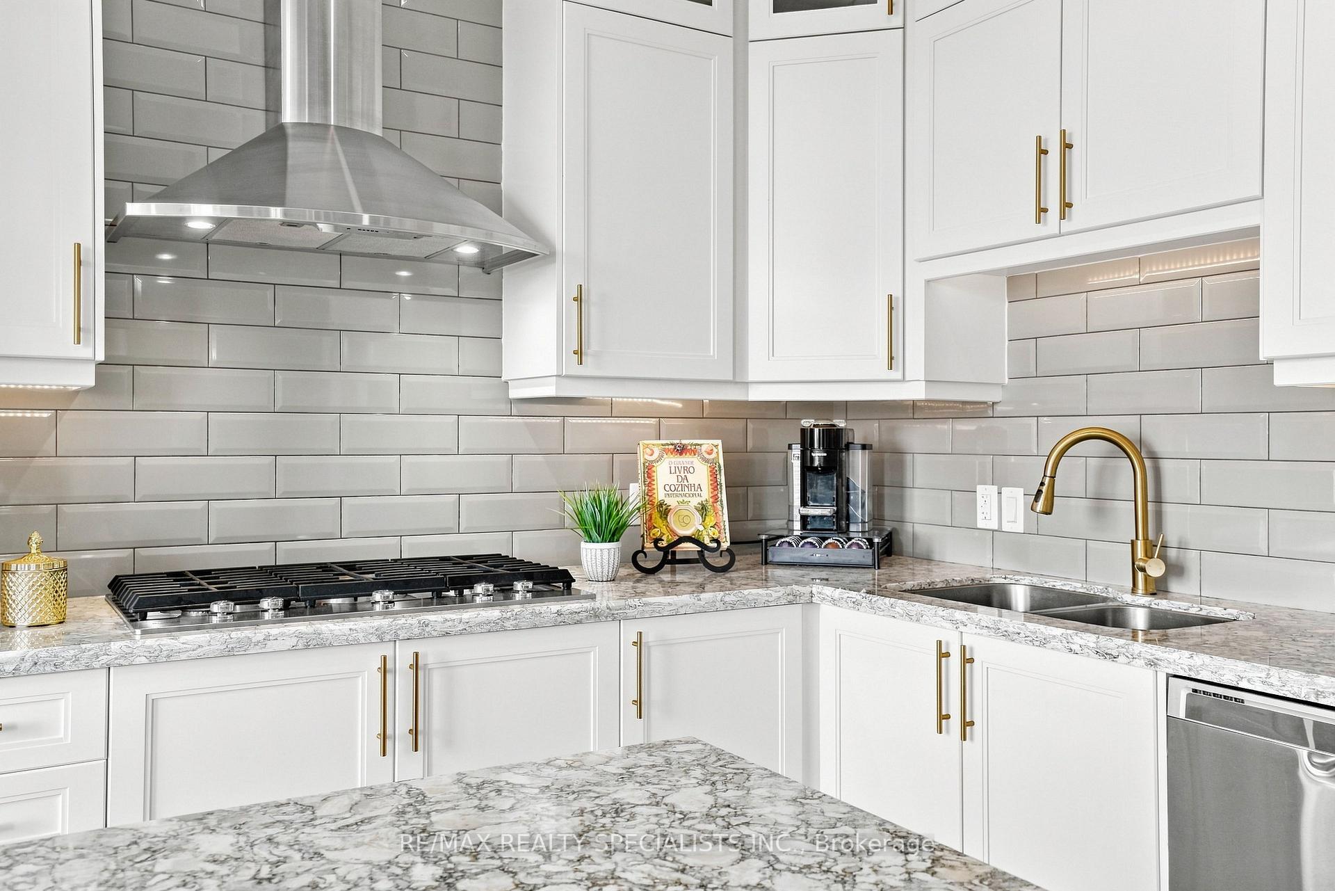Photo 6 of Unit 311, 6786 Mclaughlin Road, Mississauga, Meadowvale Village — HOMEH