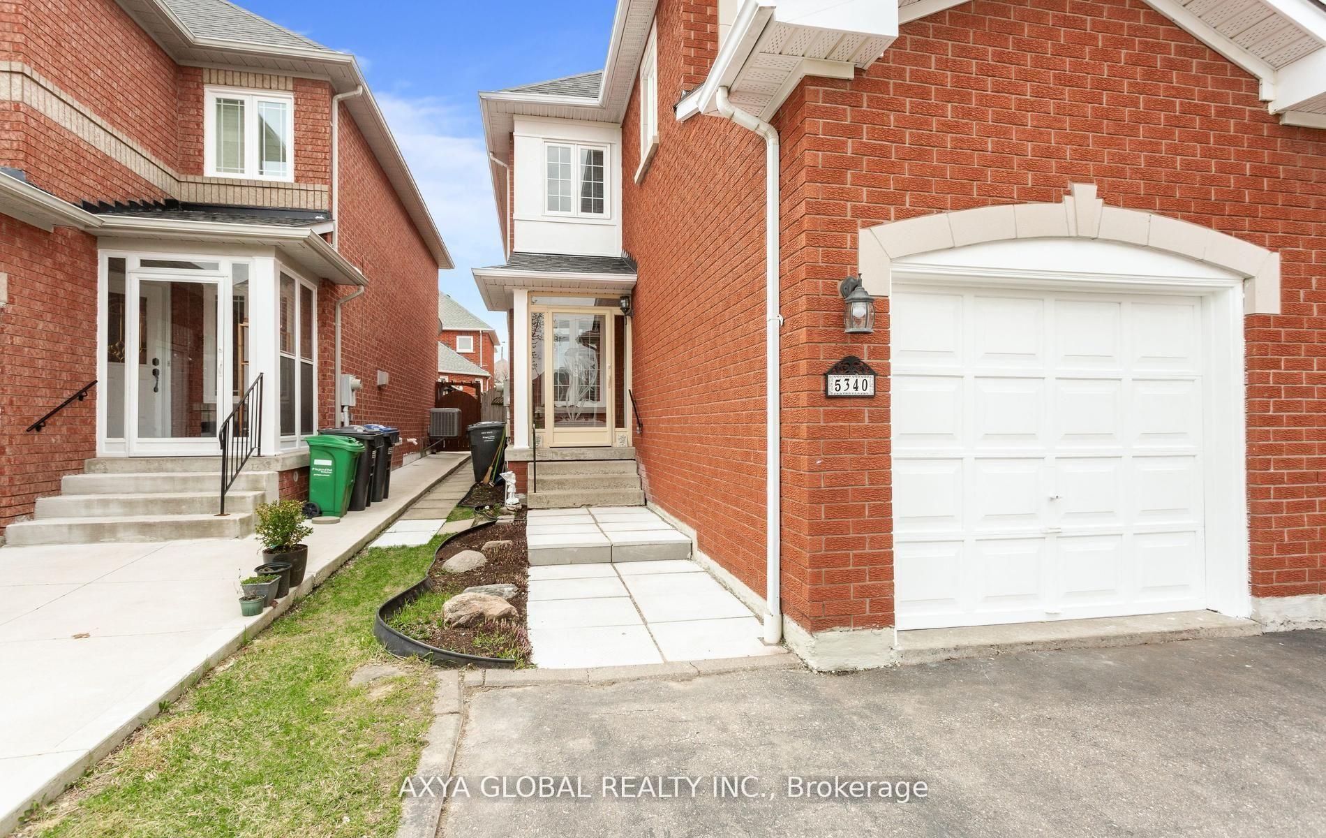 Photo 2 of 5340 Byford Place, Mississauga, Hurontario — HOMEH