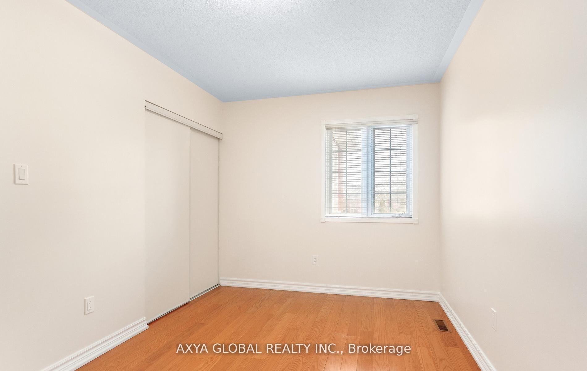Photo 18 of 5340 Byford Place, Mississauga, Hurontario — HOMEH