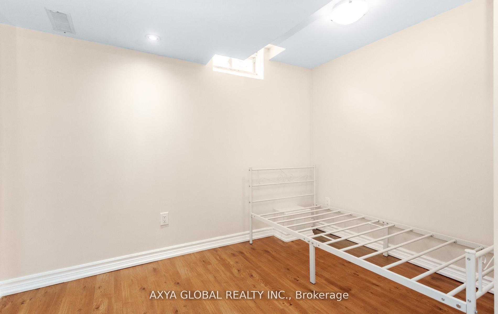 Photo 29 of 5340 Byford Place, Mississauga, Hurontario — HOMEH