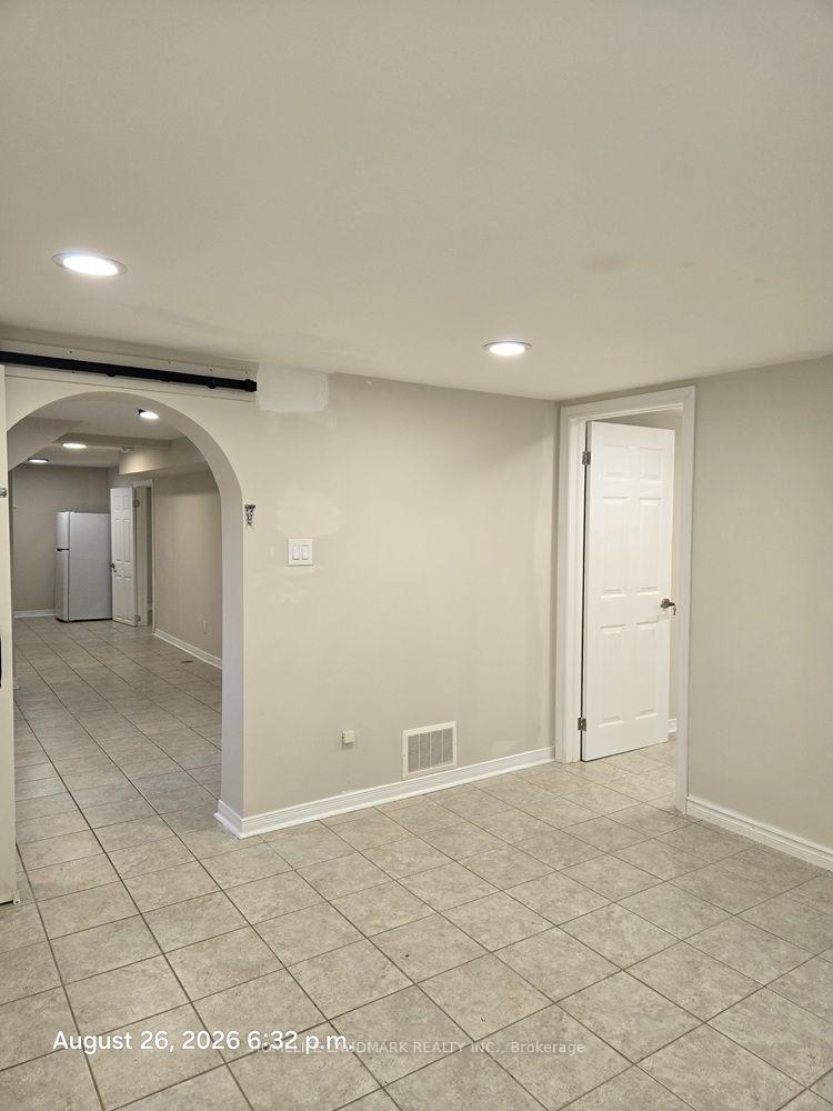Photo 4 of Unit #Basement, 98 Newton Drive, North York, Newtonbrook East — HOMEH