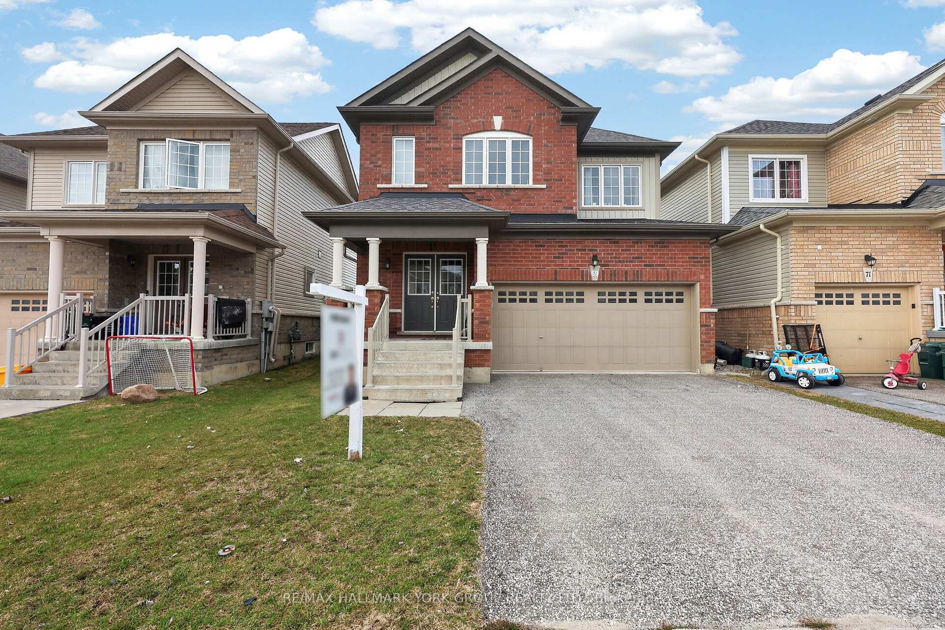 Photo 3 of 69 Diana Drive, Orillia — HOMEH