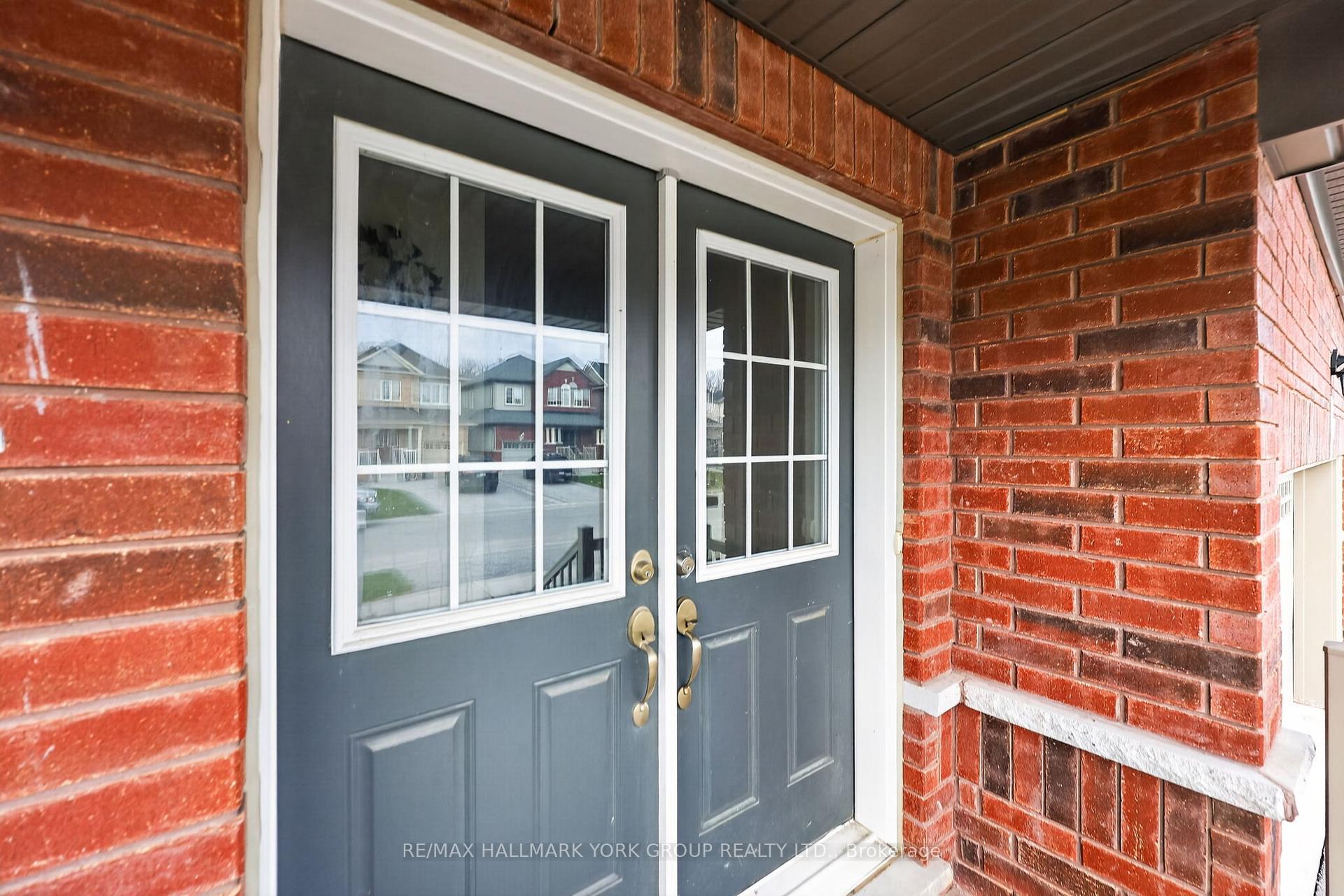 Photo 5 of 69 Diana Drive, Orillia — HOMEH