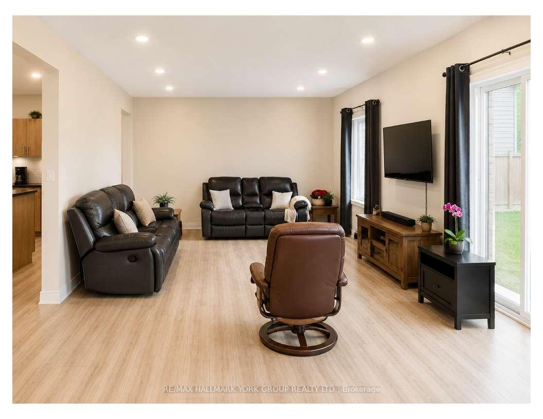 Photo 16 of 69 Diana Drive, Orillia — HOMEH