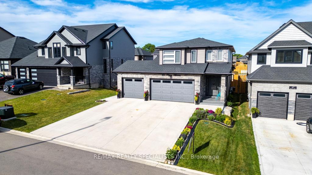 Photo of 45 Peggy Avenue