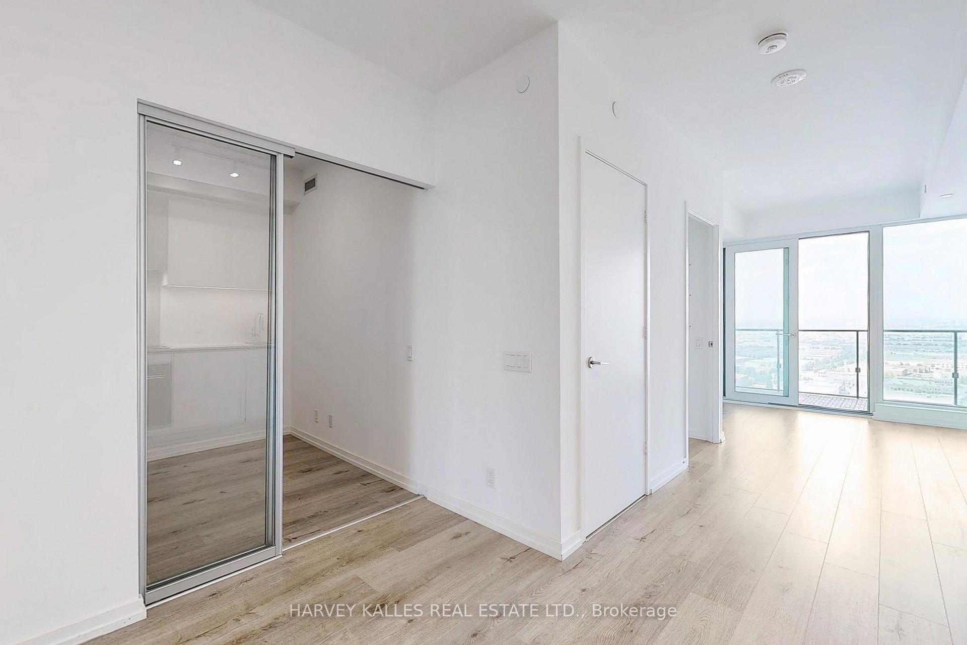 Photo 14 of Unit 2807, 7890 Jane Street, Vaughan, Vaughan Corporate Centre — HOMEH
