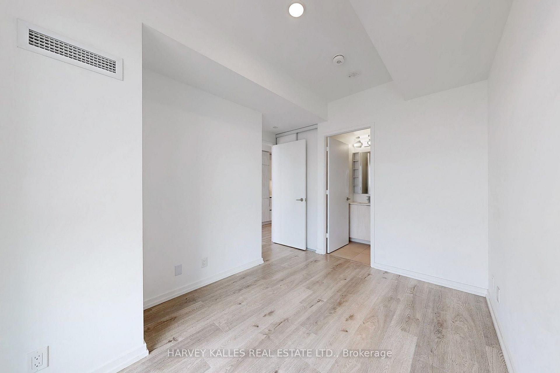 Photo 17 of Unit 2807, 7890 Jane Street, Vaughan, Vaughan Corporate Centre — HOMEH