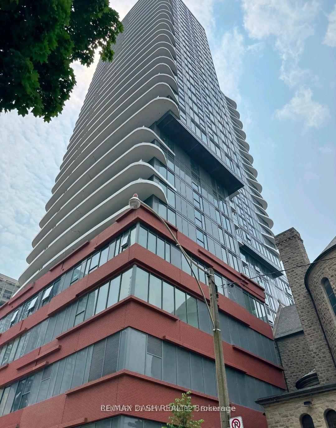 Front of Unit 3004, 280 Dundas Street W