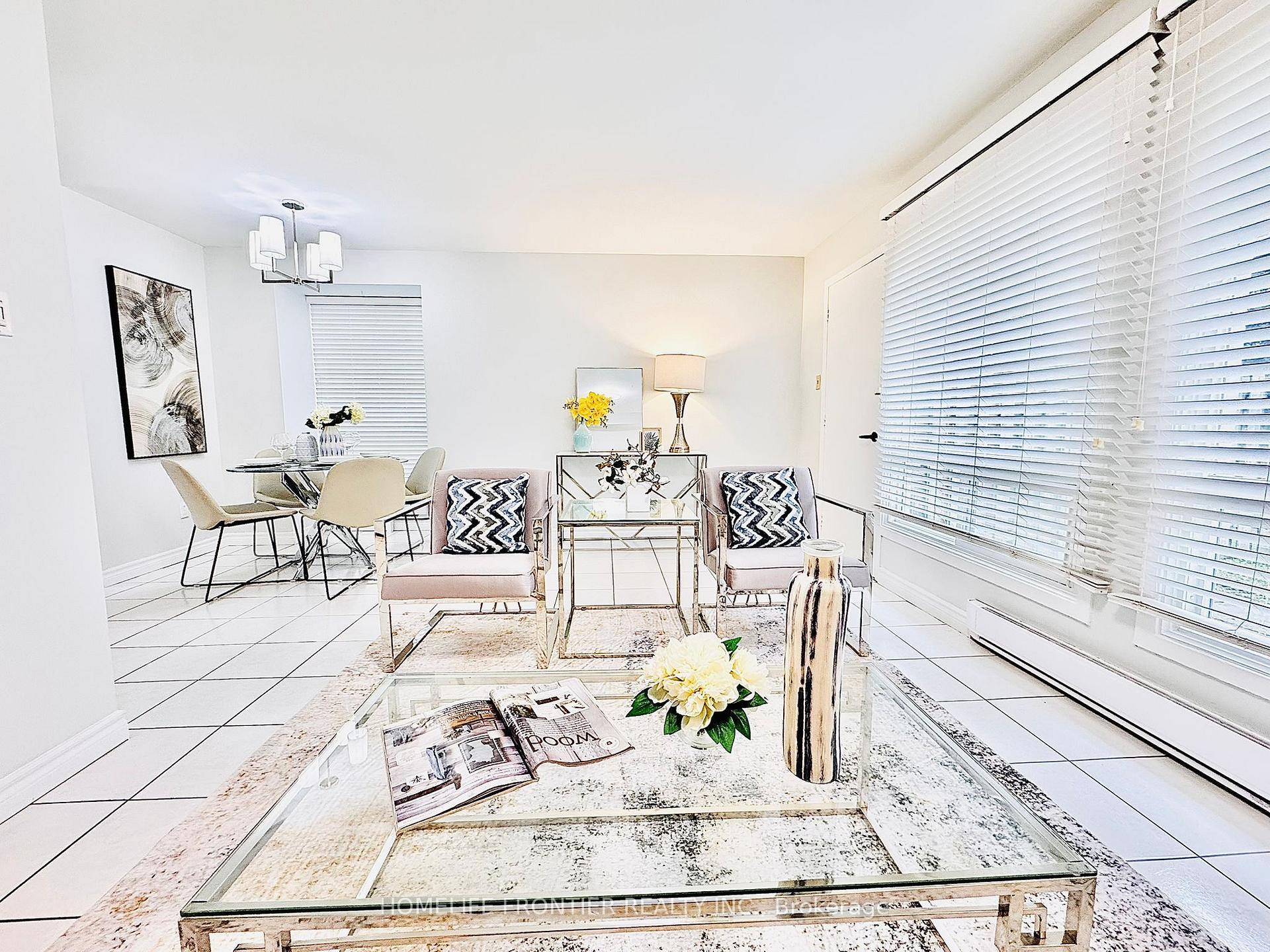Photo 9 of 133 Thorny Vine Way E, North York, Bayview Village — HOMEH