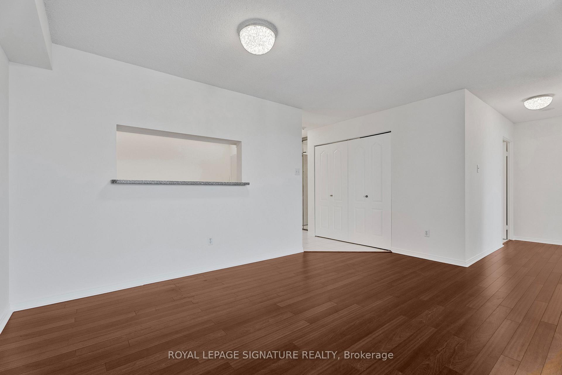 Photo 7 of Unit 1410, 11 Townsgate Drive, Vaughan, Crestwood-Springfarm-Yorkhill — HOMEH