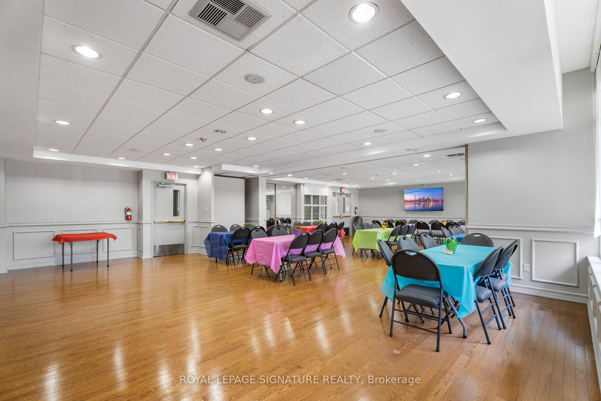 Photo 25 of Unit 1410, 11 Townsgate Drive, Vaughan, Crestwood-Springfarm-Yorkhill — HOMEH