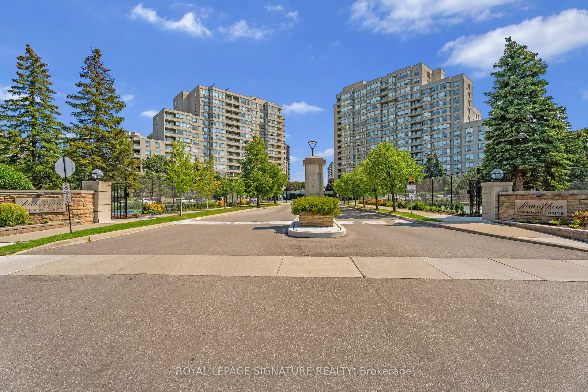 Photo 30 of Unit 1410, 11 Townsgate Drive, Vaughan, Crestwood-Springfarm-Yorkhill — HOMEH