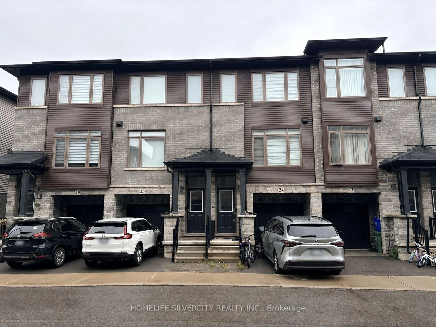Photo of Unit 24, 575 Woodward Avenue