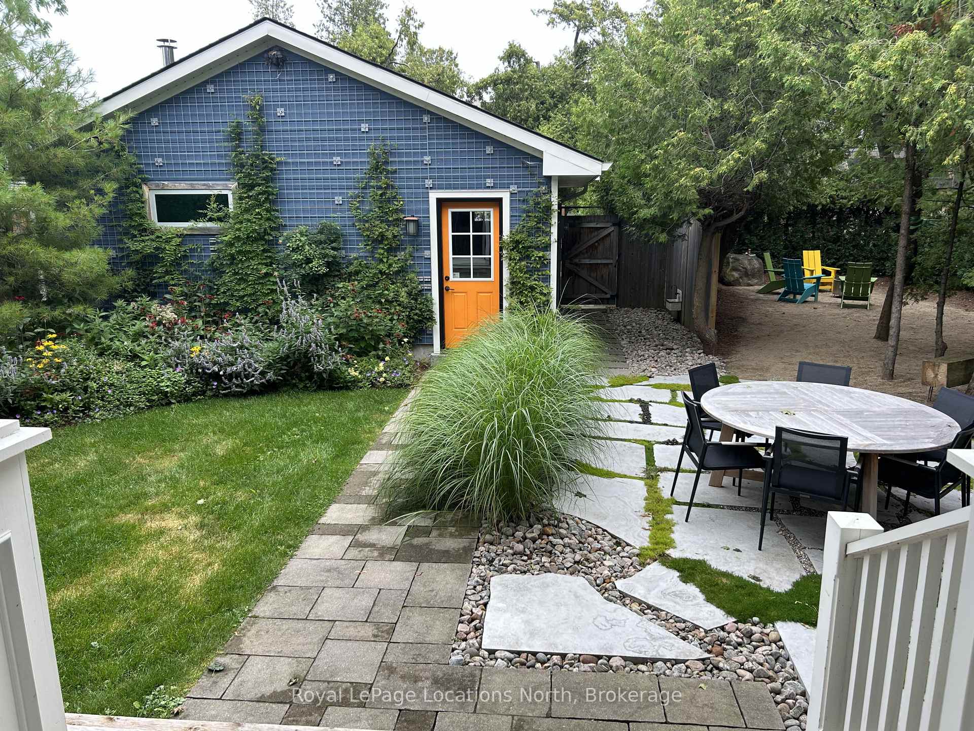 Photo 5 of 10 Niagara Street, Collingwood — HOMEH