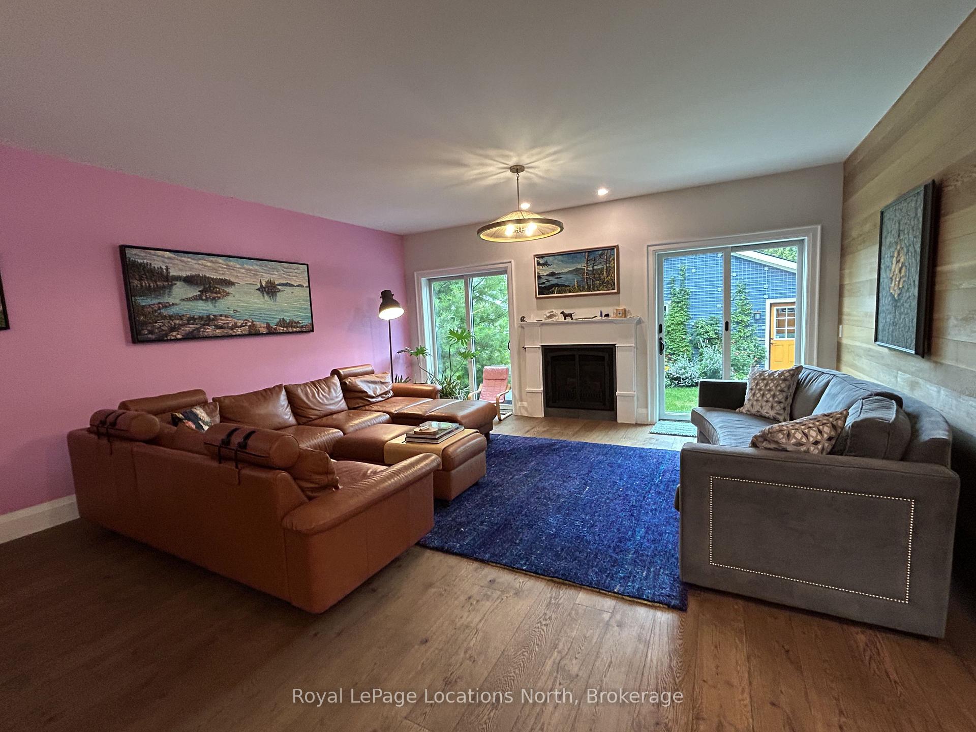 Photo 7 of 10 Niagara Street, Collingwood — HOMEH