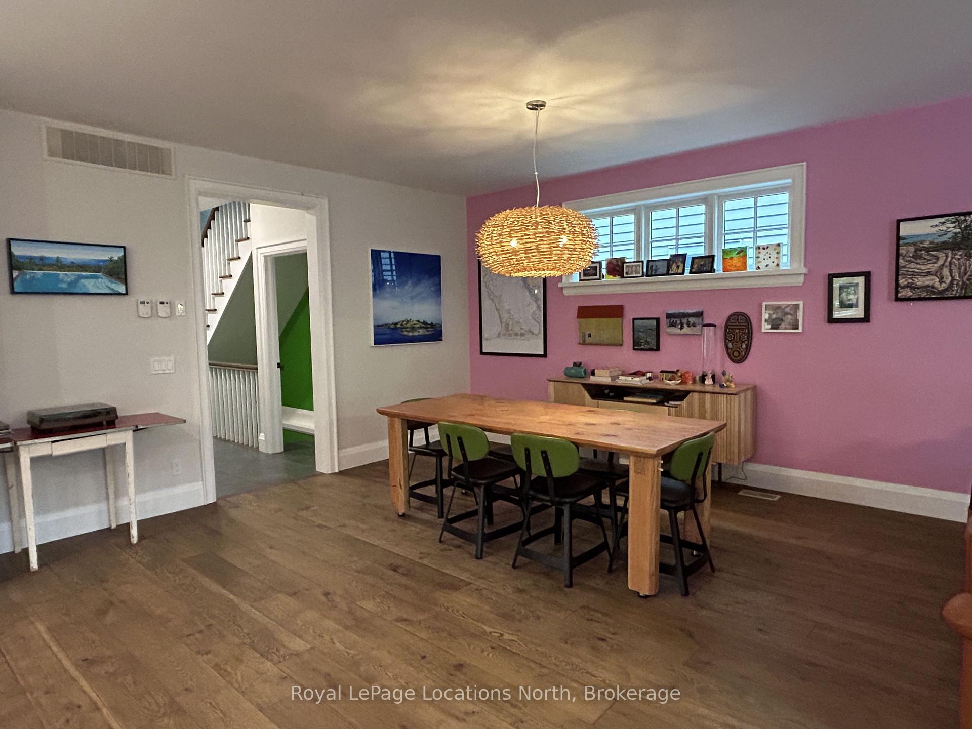 Photo 9 of 10 Niagara Street, Collingwood — HOMEH
