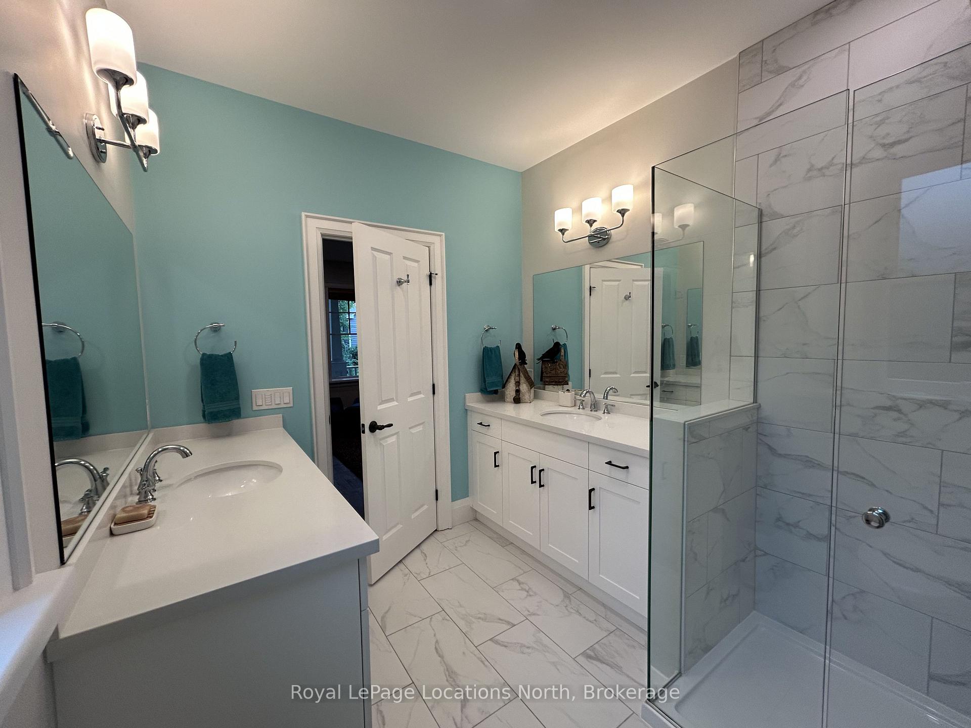 Photo 11 of 10 Niagara Street, Collingwood — HOMEH