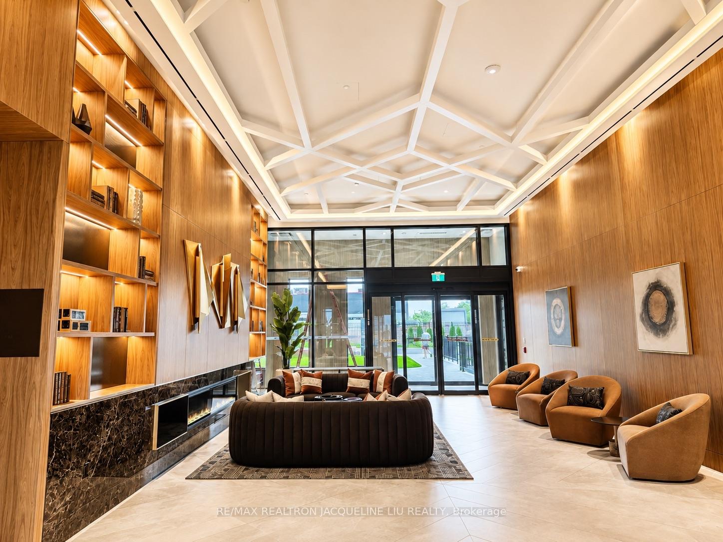 Photo 3 of Unit 1009, 21 Meadowdale Road, Vaughan, Vaughan Corporate Centre — HOMEH