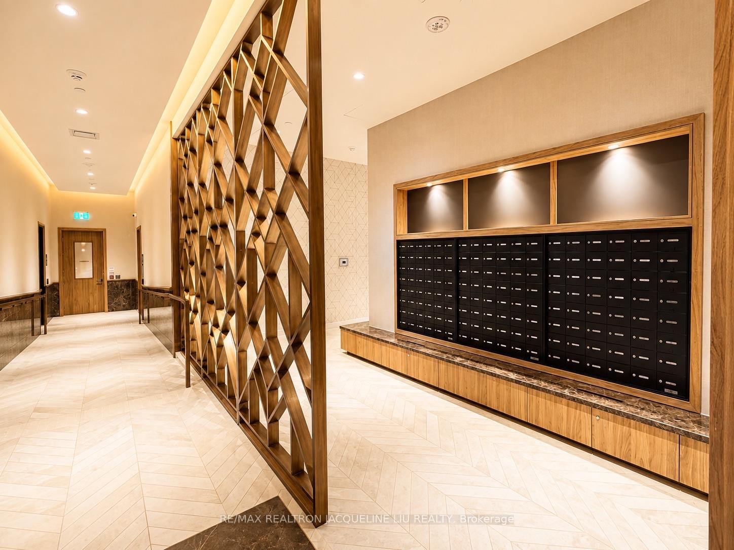Photo 5 of Unit 1009, 21 Meadowdale Road, Vaughan, Vaughan Corporate Centre — HOMEH