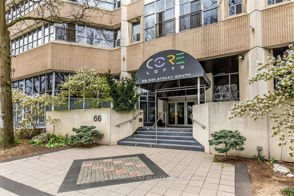 Photo 2 of Unit 106, 66 Bay Street S, Hamilton, Durand — HOMEH
