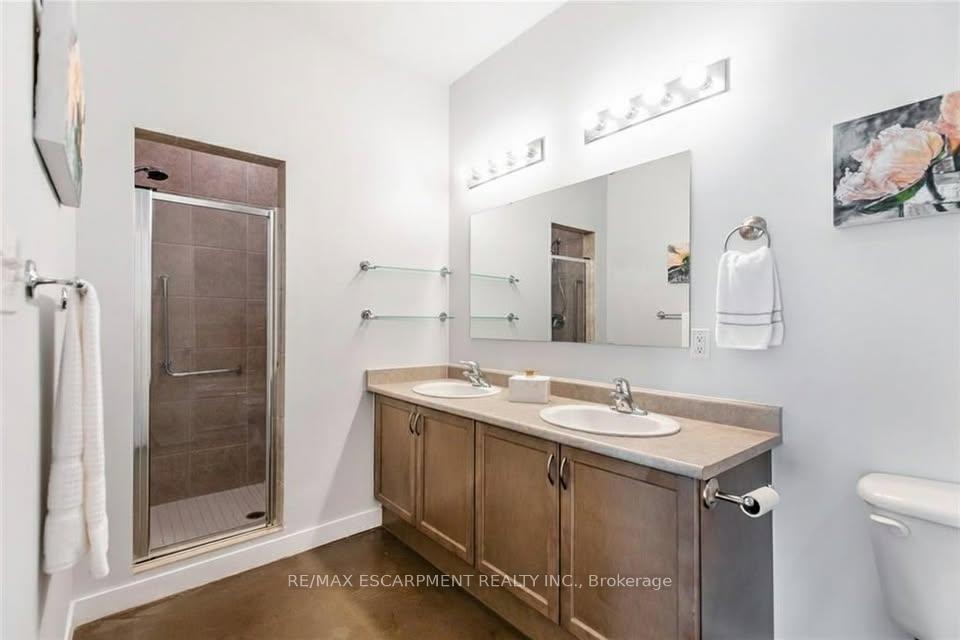Photo 16 of Unit 106, 66 Bay Street S, Hamilton, Durand — HOMEH
