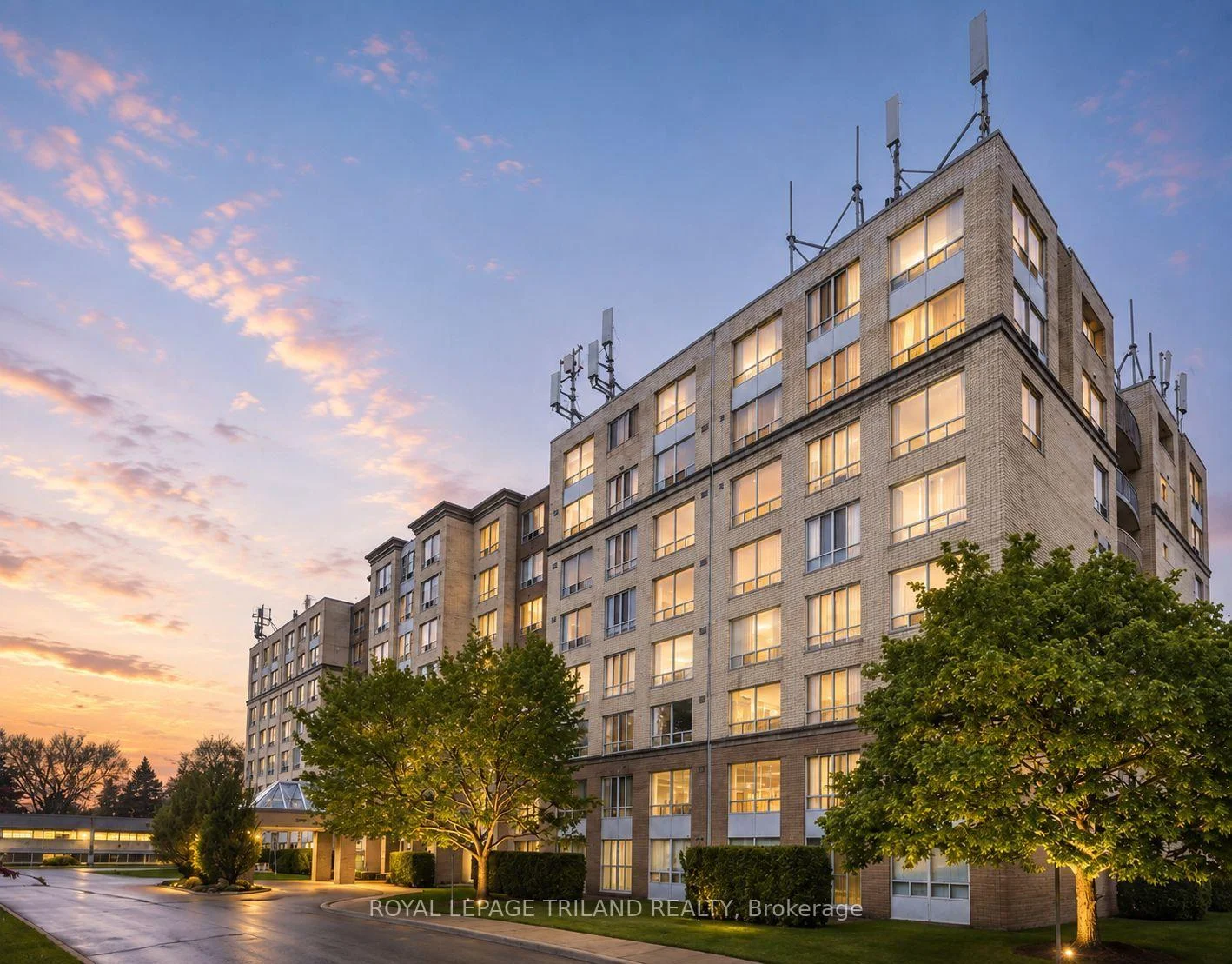 Photo of Unit 404, 1510 Richmond Street