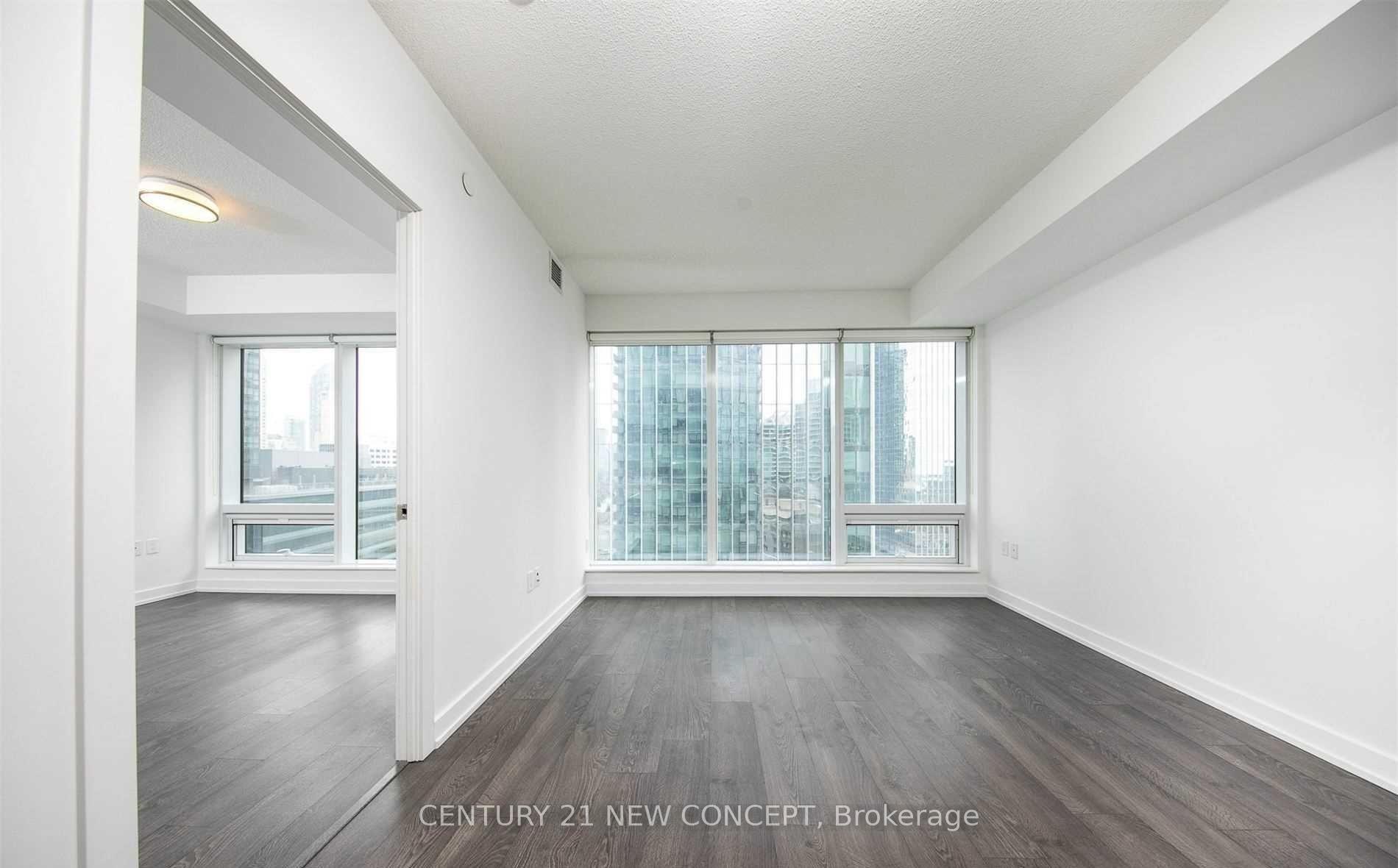 Photo 2 of Unit 1404, 10 York Street, Toronto, Waterfront Communities — HOMEH