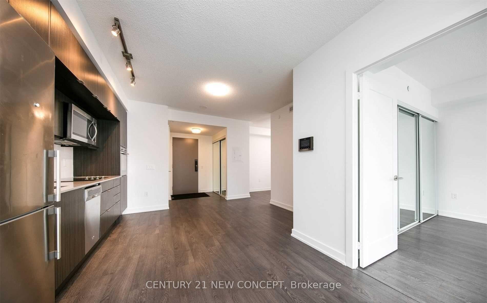 Photo 3 of Unit 1404, 10 York Street, Toronto, Waterfront Communities — HOMEH